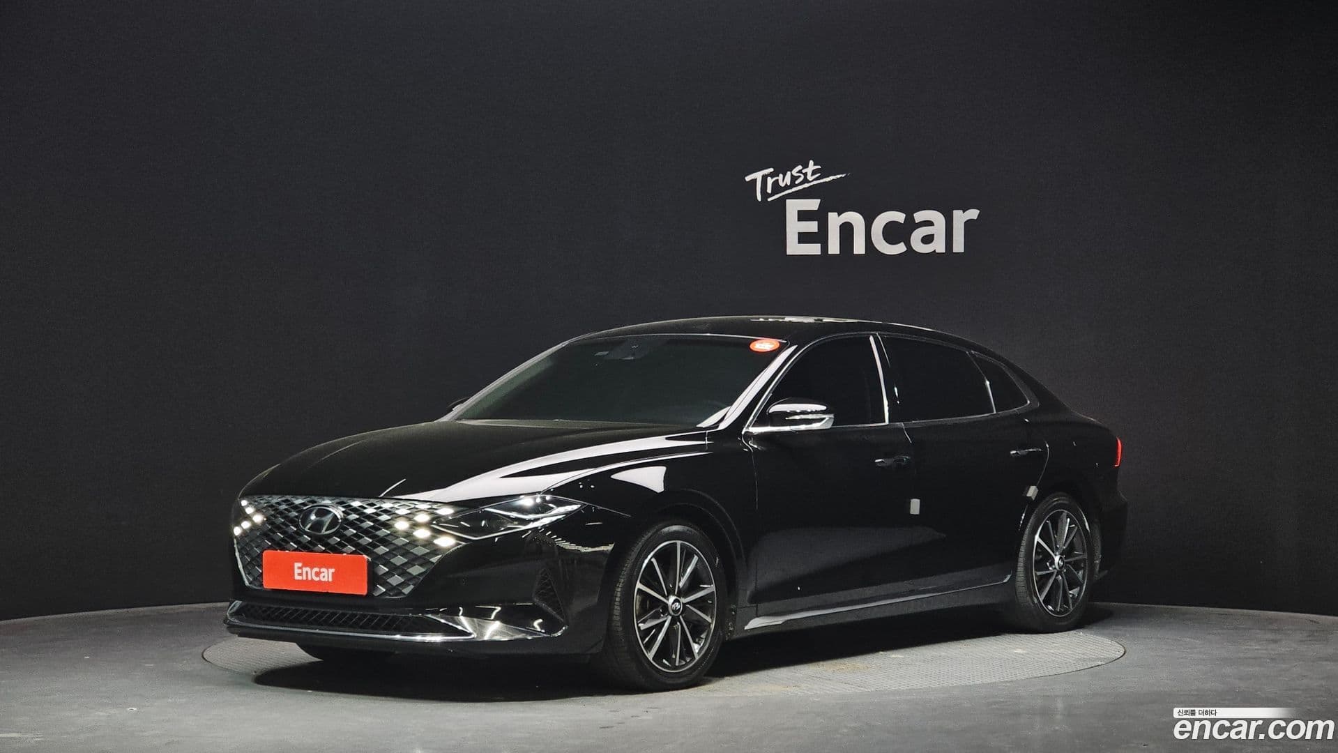 Main__Slider__Photo:Grandeur Hyundai 2020.10-0