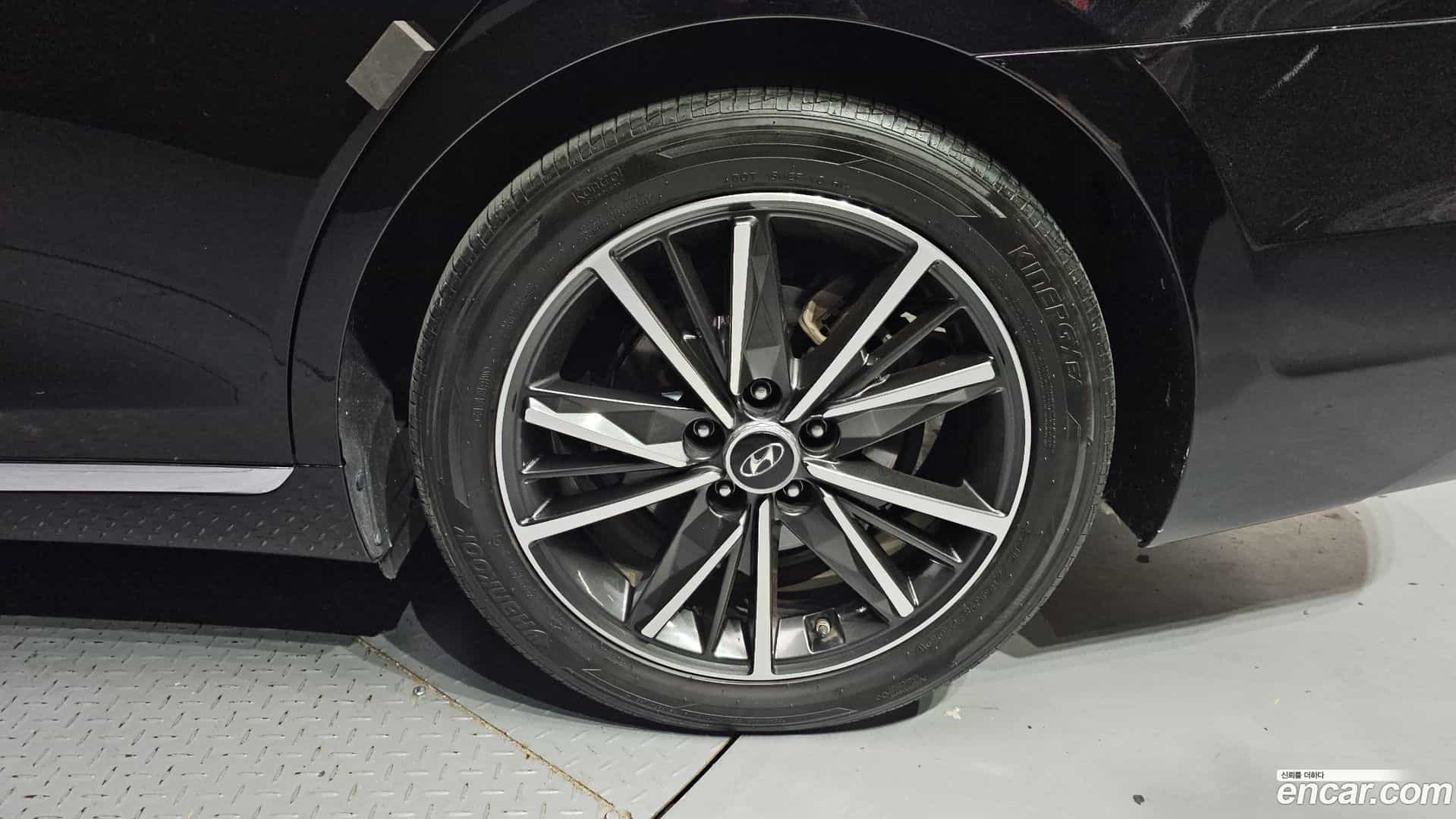 Grandeur Hyundai 2020.10-OUTER-031