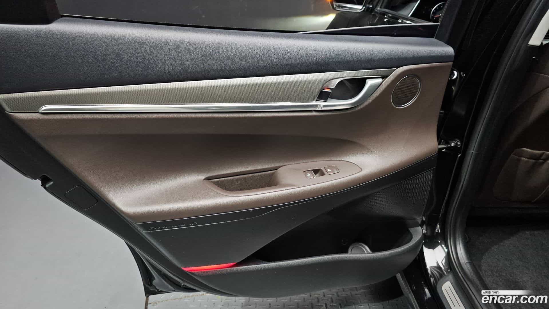 Grandeur Hyundai 2020.10-INNER-035