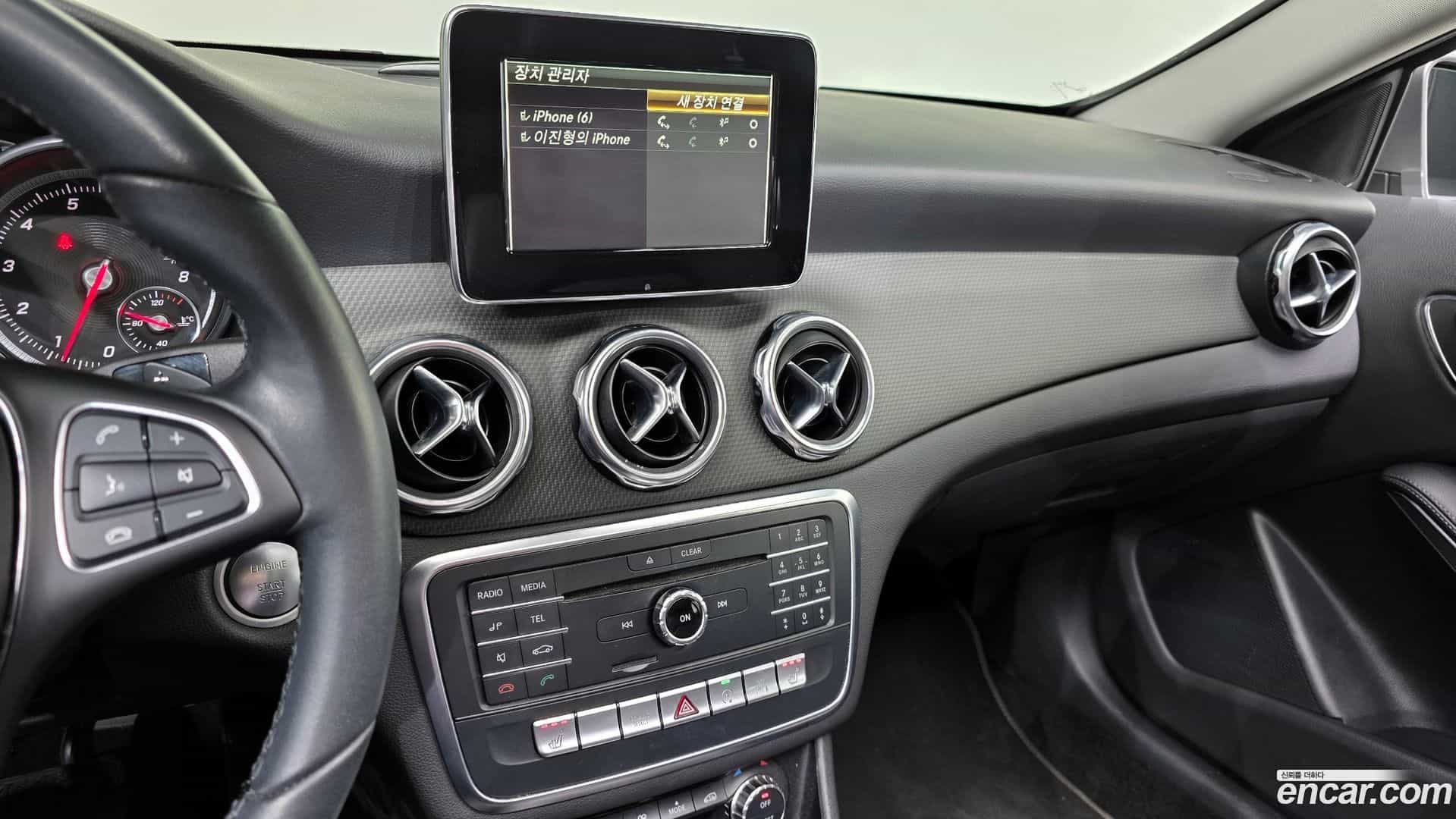GLA-Class Mercedes-Benz 2017.9-OPTION-018