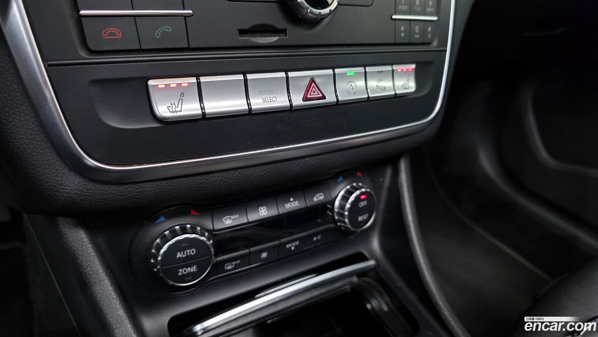 Main__Slider__Photo:GLA-Class Mercedes-Benz 2017.9-15