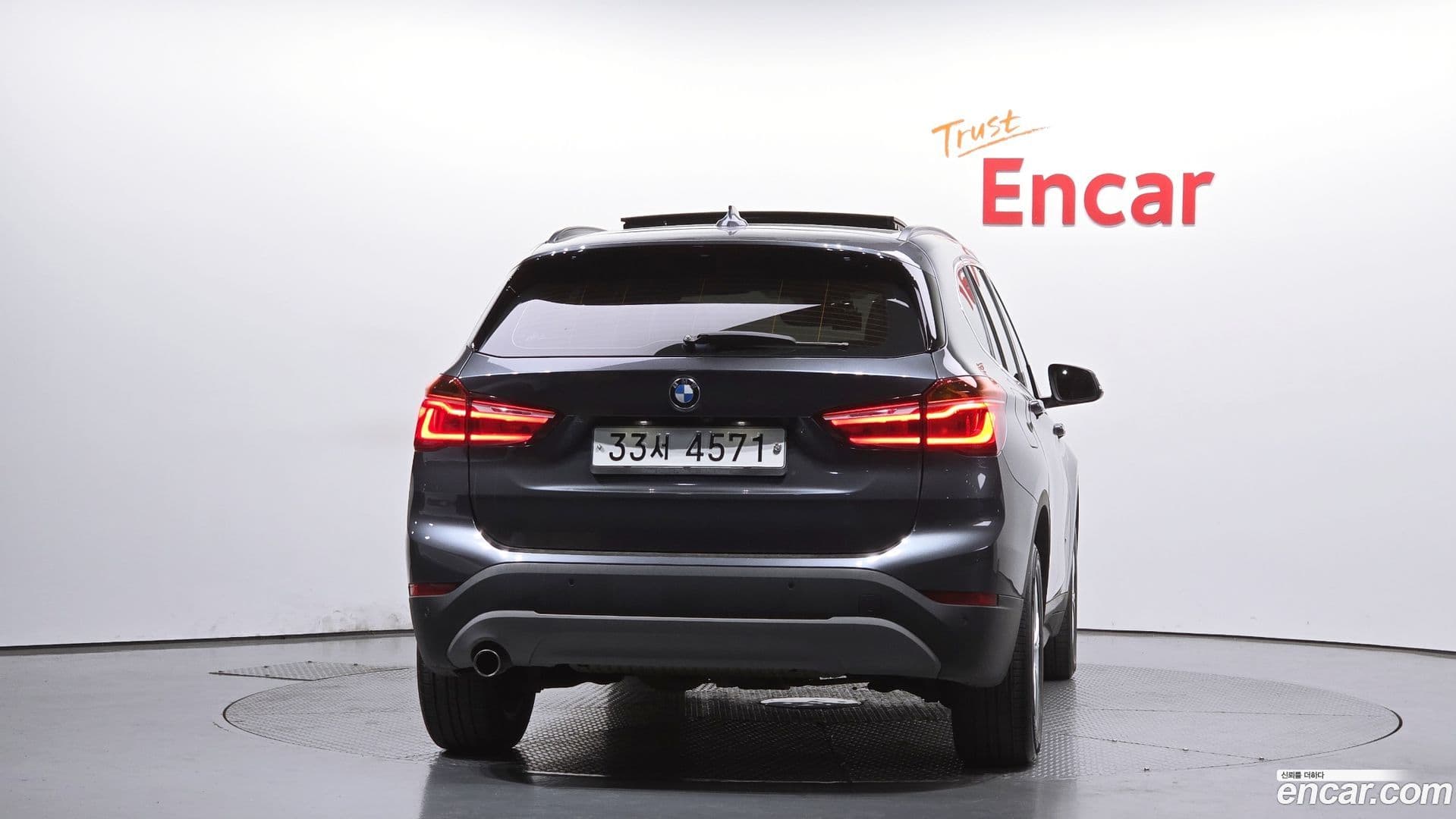 Main__Slider__Photo:X1 BMW 2017.5-3