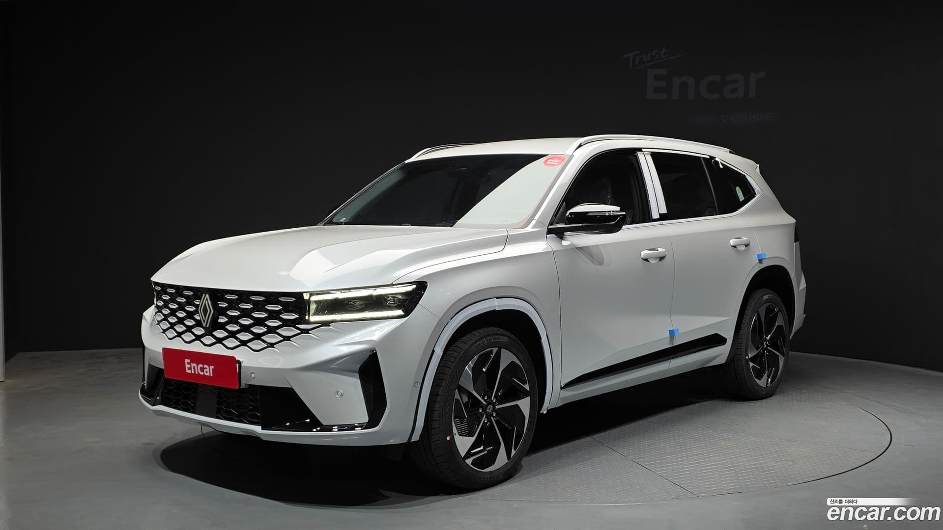 Main__Slider__Photo:Grand Koleos Renault Korea 2026.2-0