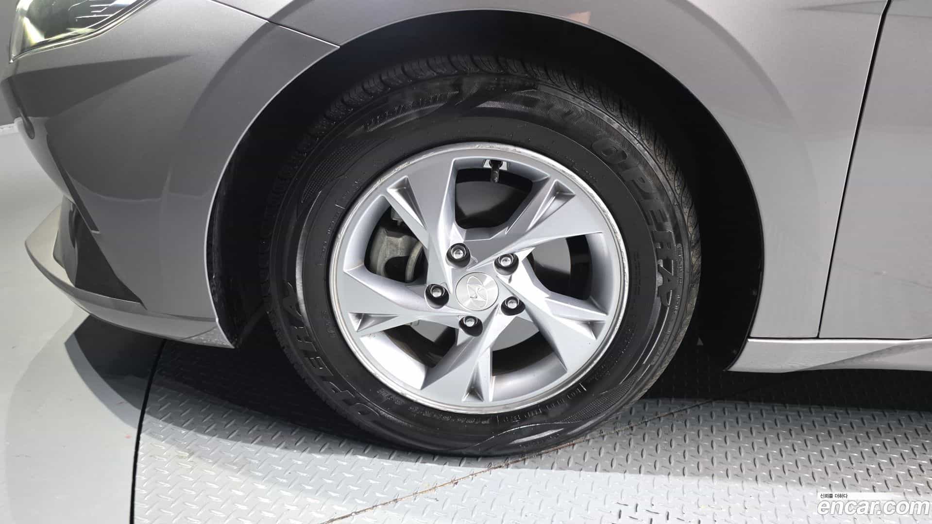 AVANTE Hyundai 2021.0-OUTER-005