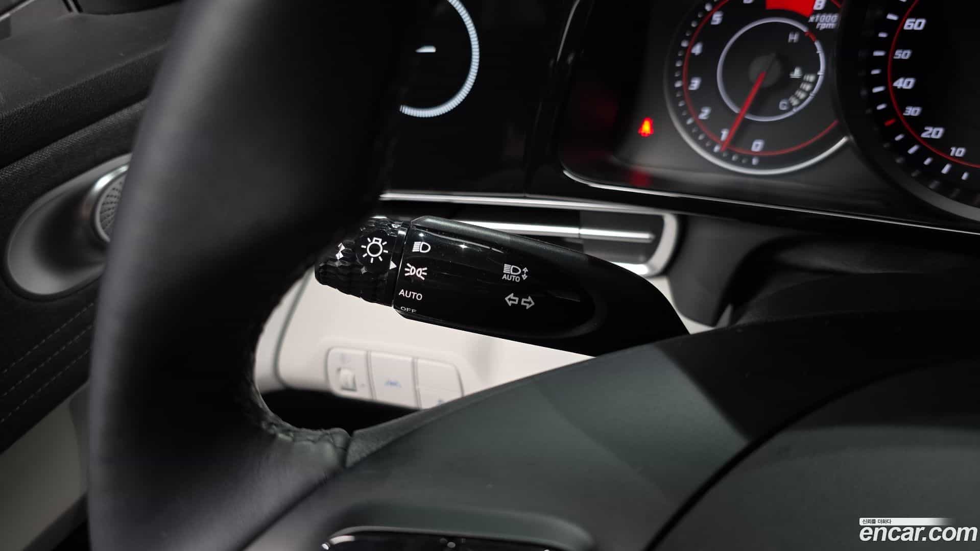 AVANTE Hyundai 2021.0-OPTION-043
