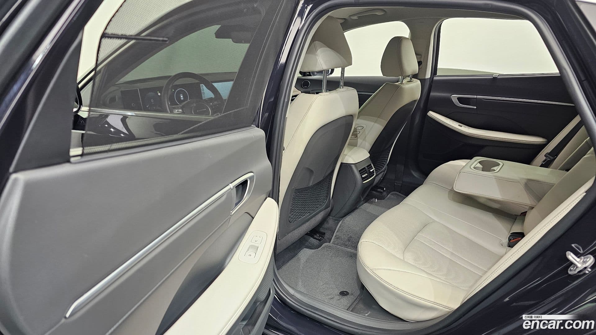Main__Slider__Photo:Sonata Hyundai 2024.6-25