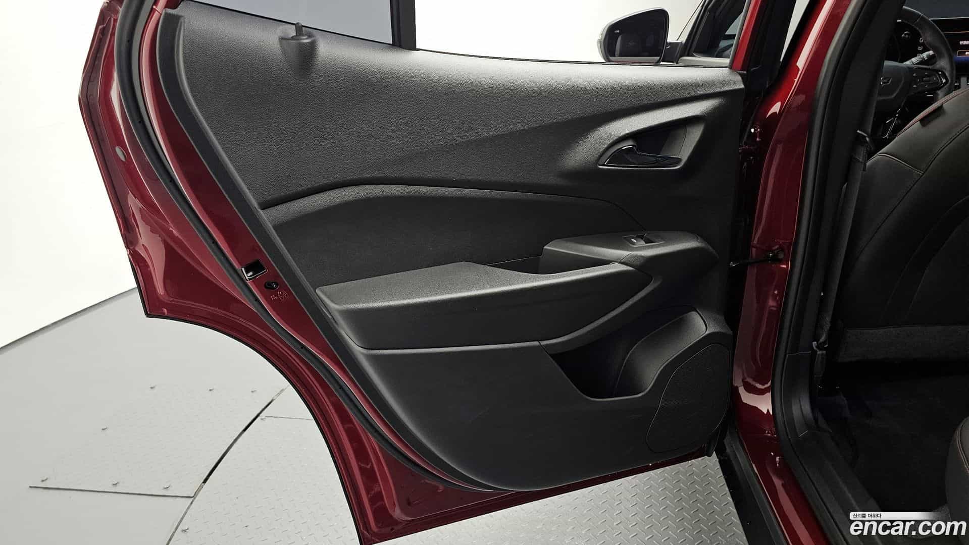 Trax Chevrolet 2023.9-INNER-035