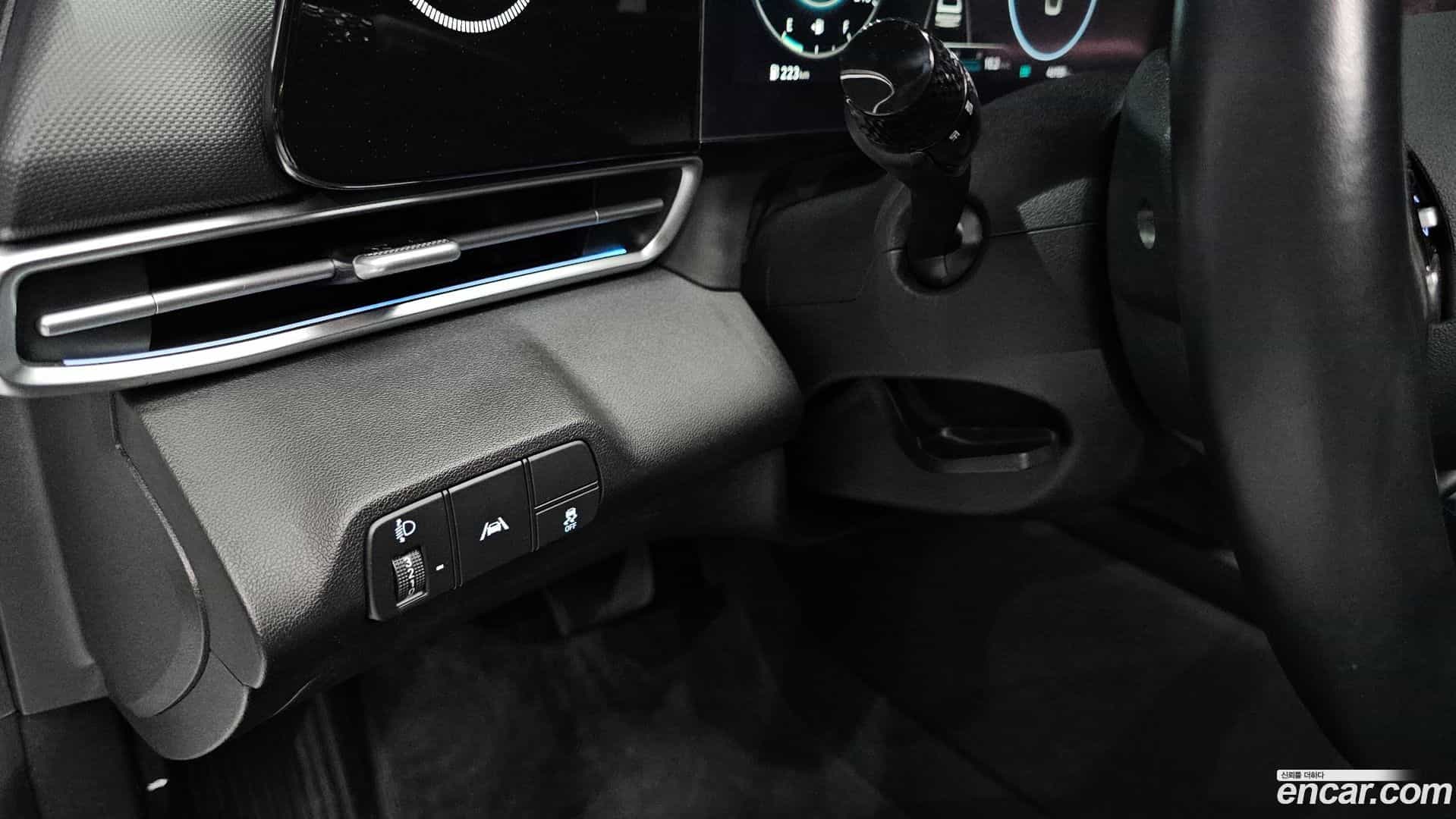 AVANTE Hyundai 2020.9-OPTION-023