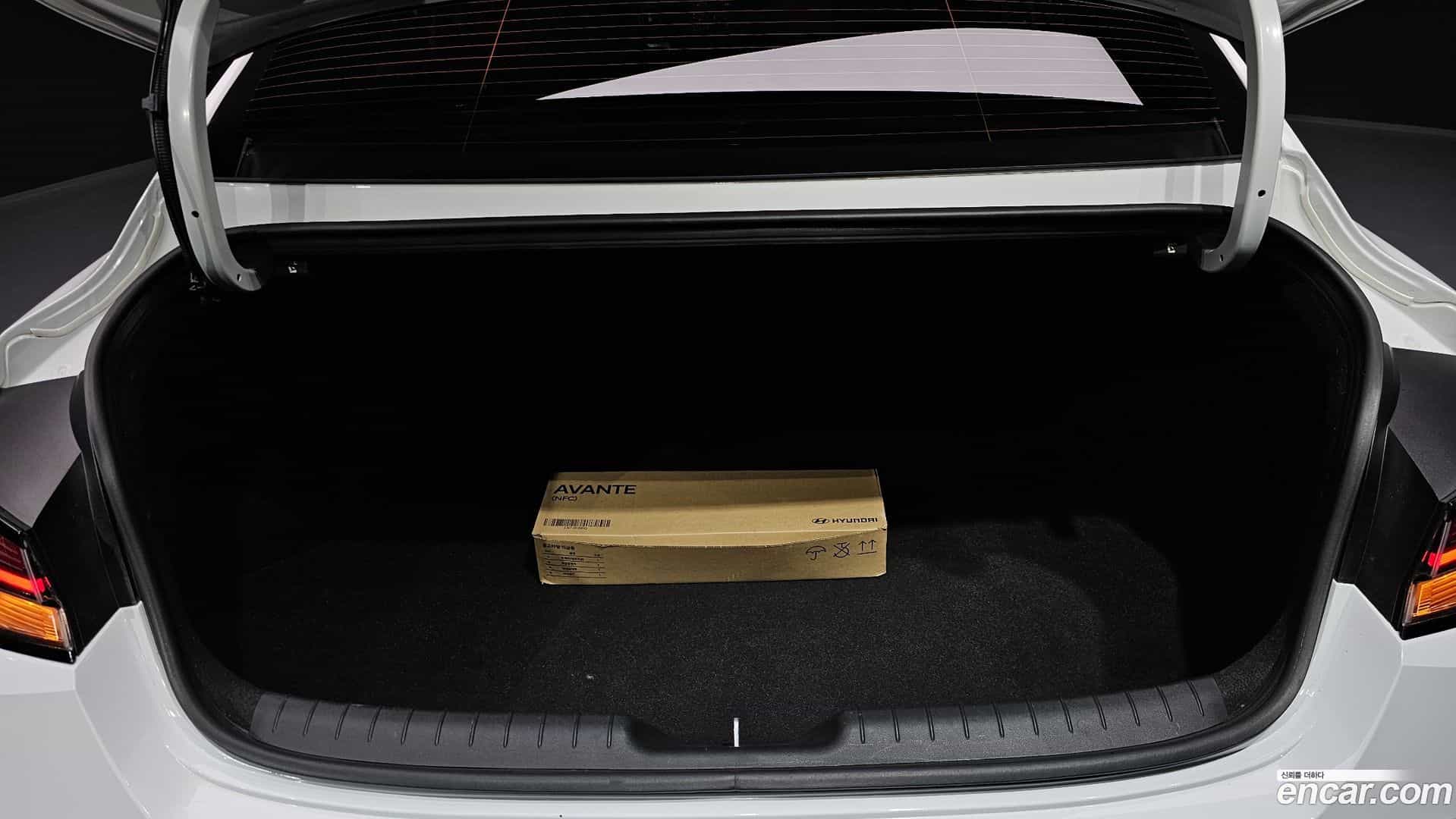 AVANTE Hyundai 2020.9-OPTION-024