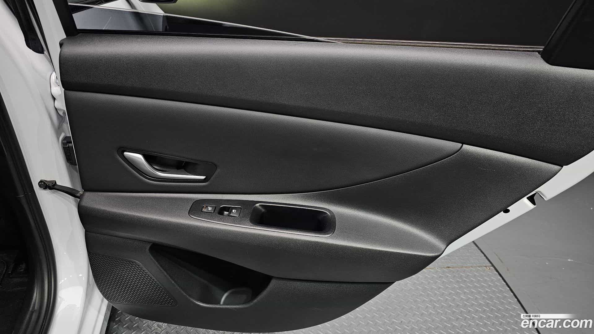AVANTE Hyundai 2020.9-INNER-035