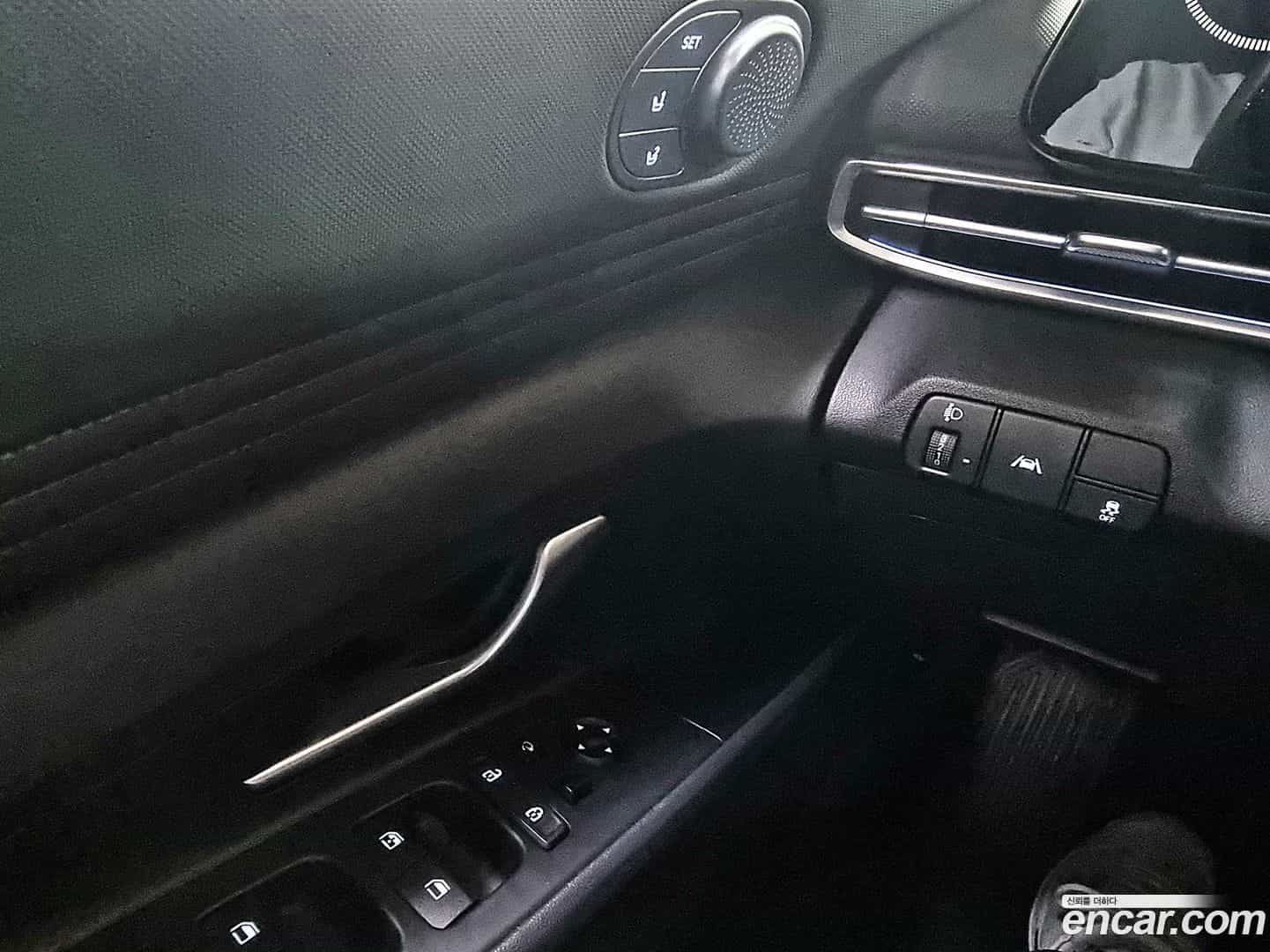 AVANTE Hyundai 2020.9-OPTION-046