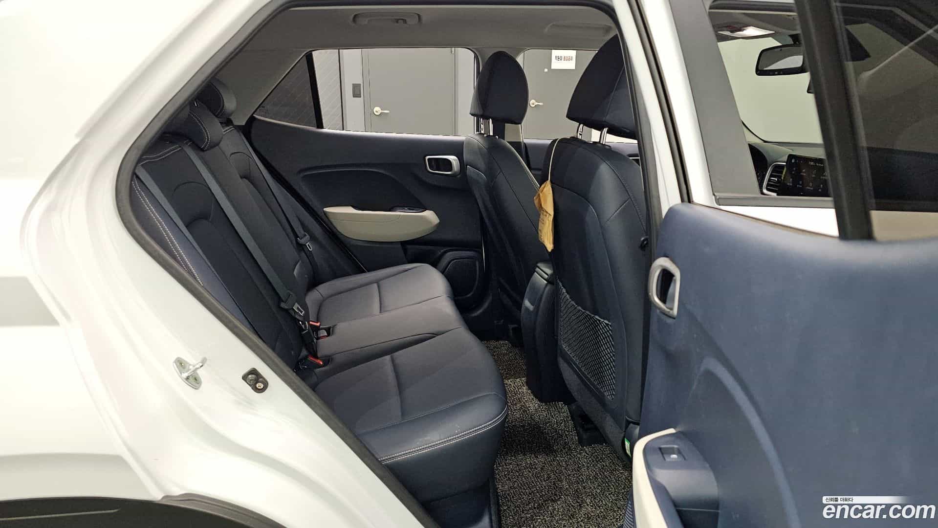 Venue Hyundai 2021.11-INNER-036