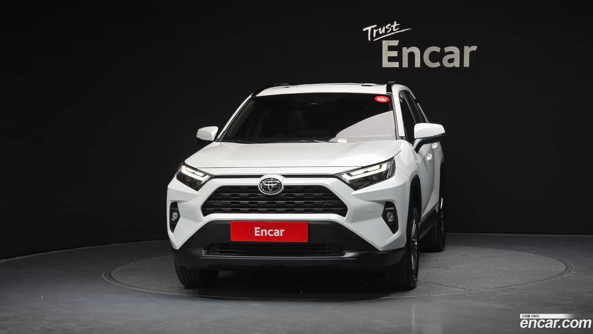 RAV4 Toyota 2025.11-OUTER-003