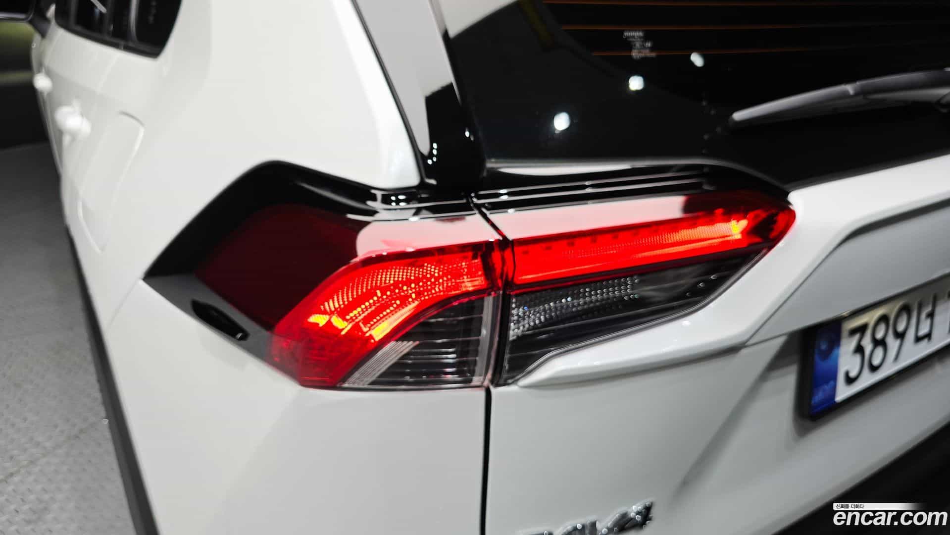 RAV4 Toyota 2025.11-OUTER-033