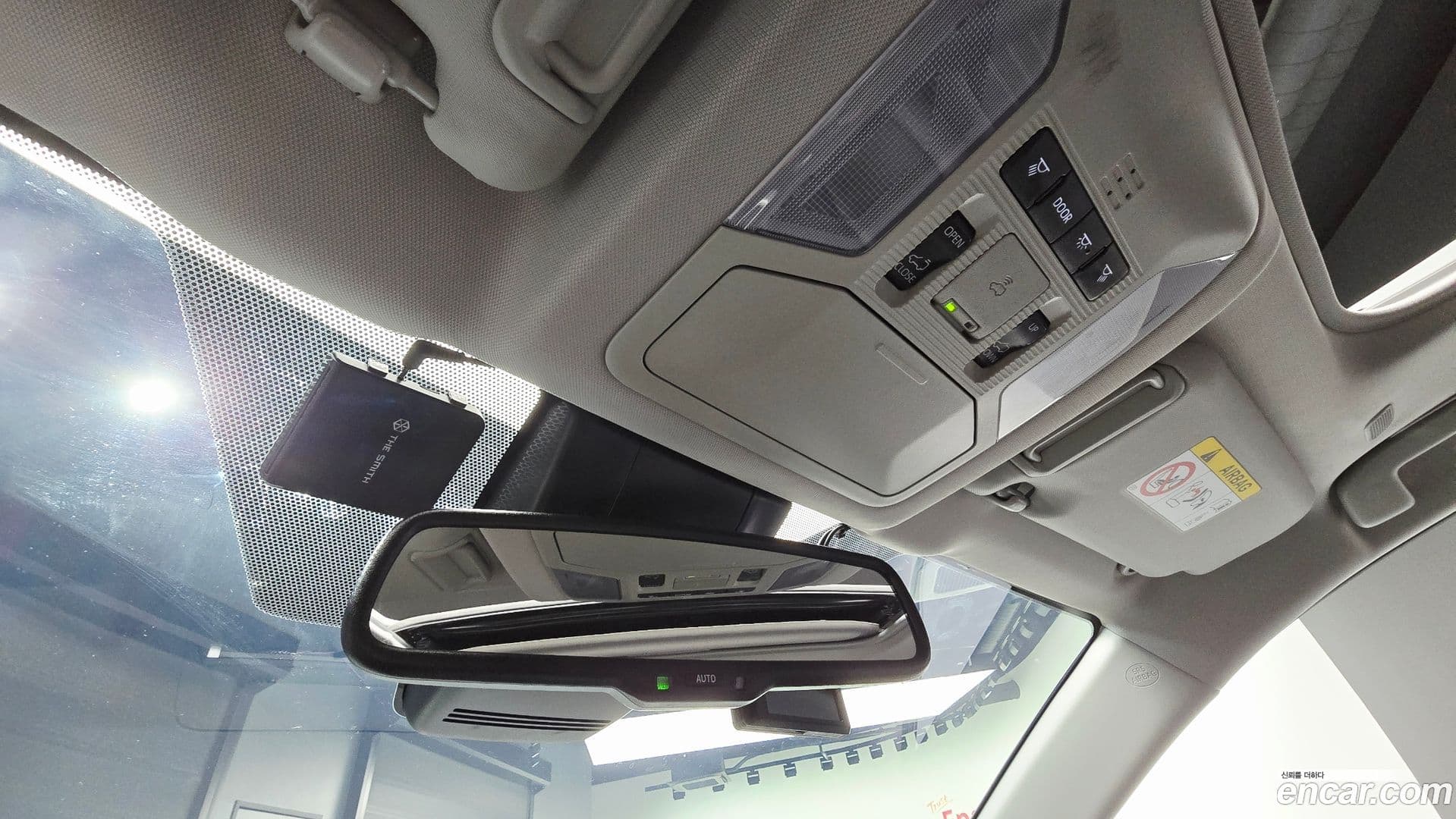 Main__Slider__Photo:RAV4 Toyota 2025.11-26