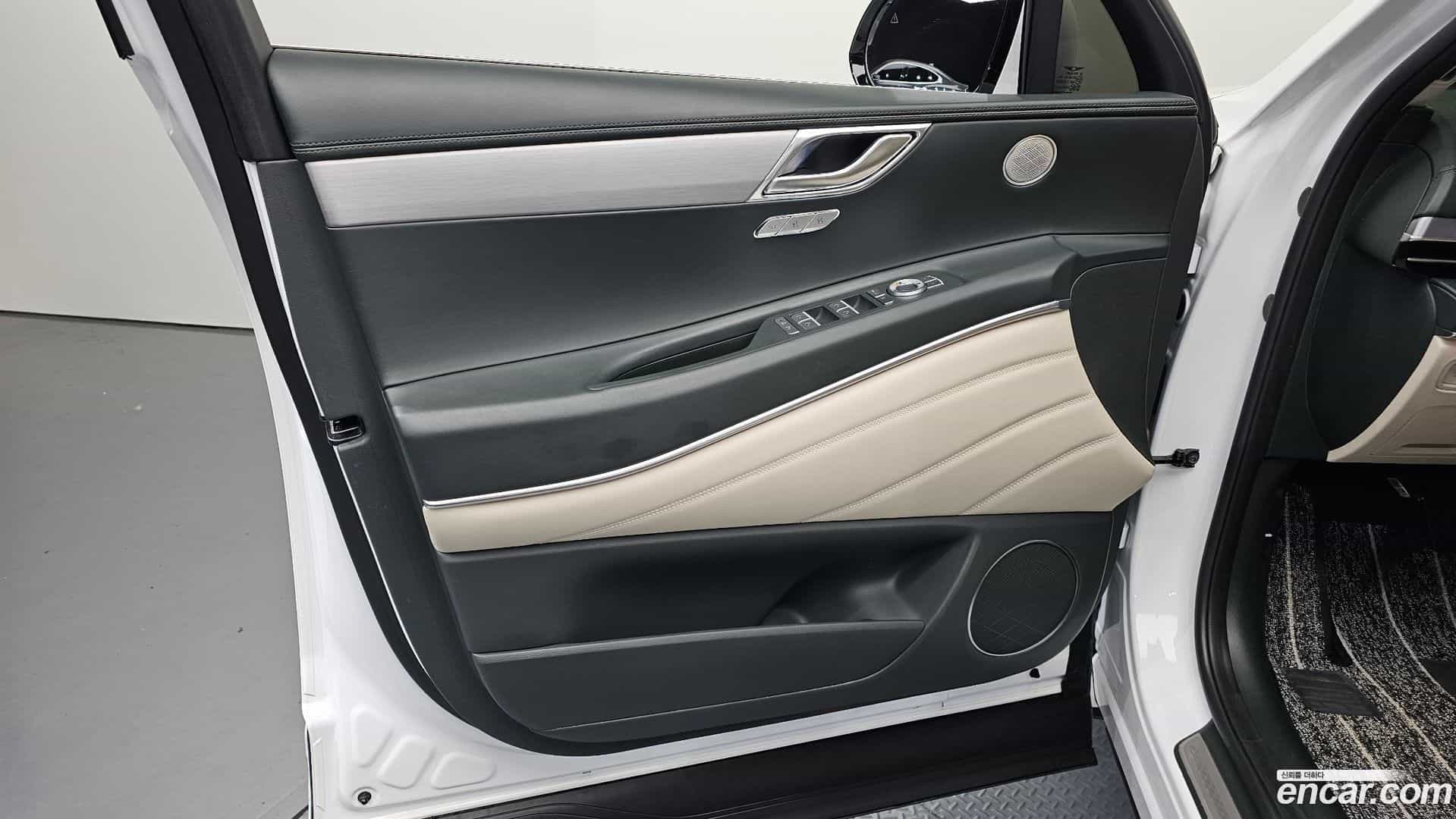 GV80 Genesis 2024.0-INNER-034