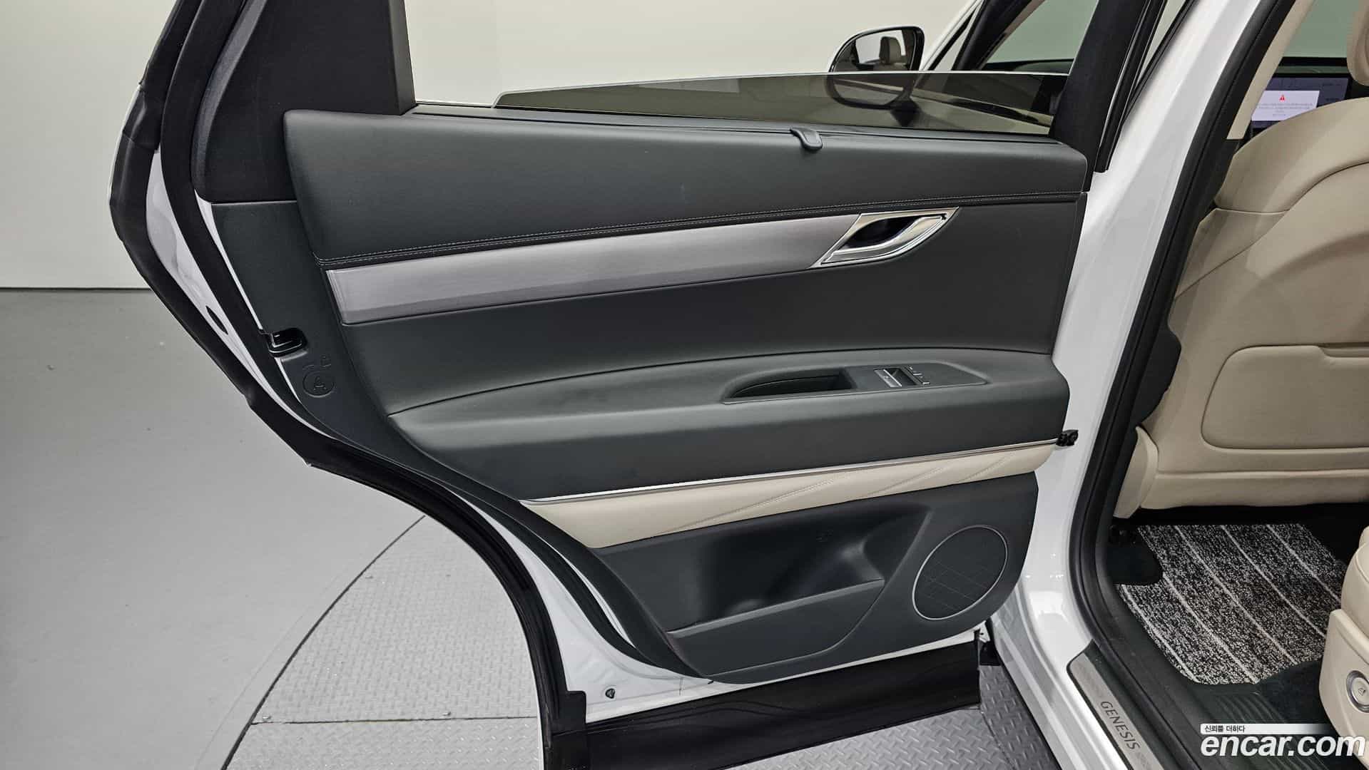 GV80 Genesis 2024.0-INNER-035