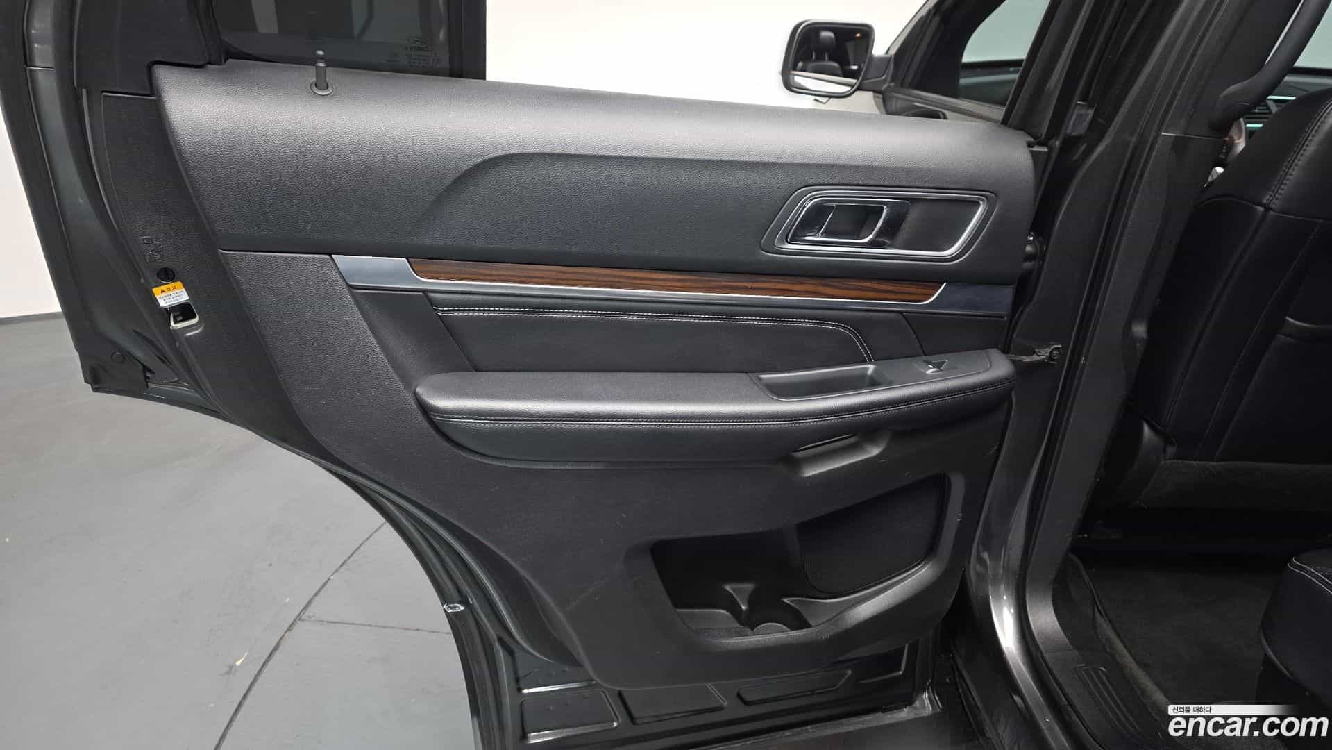 Explorer Ford 2017.2-INNER-035