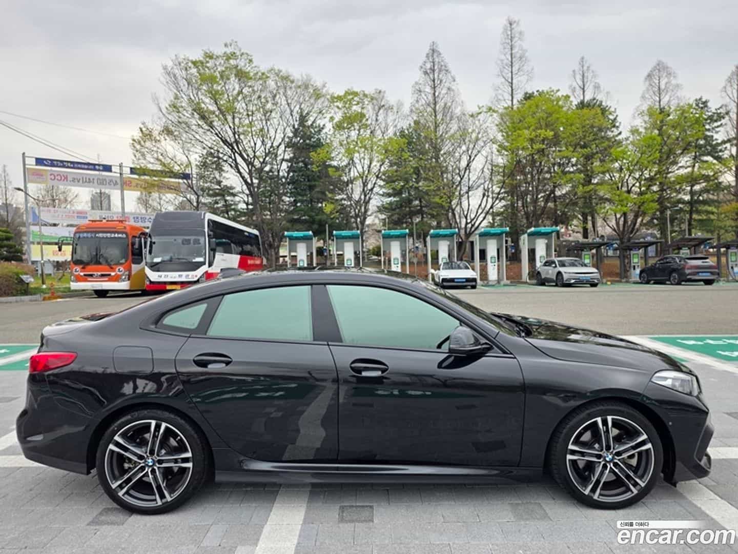 2-Series BMW 2021.8-OUTER-004