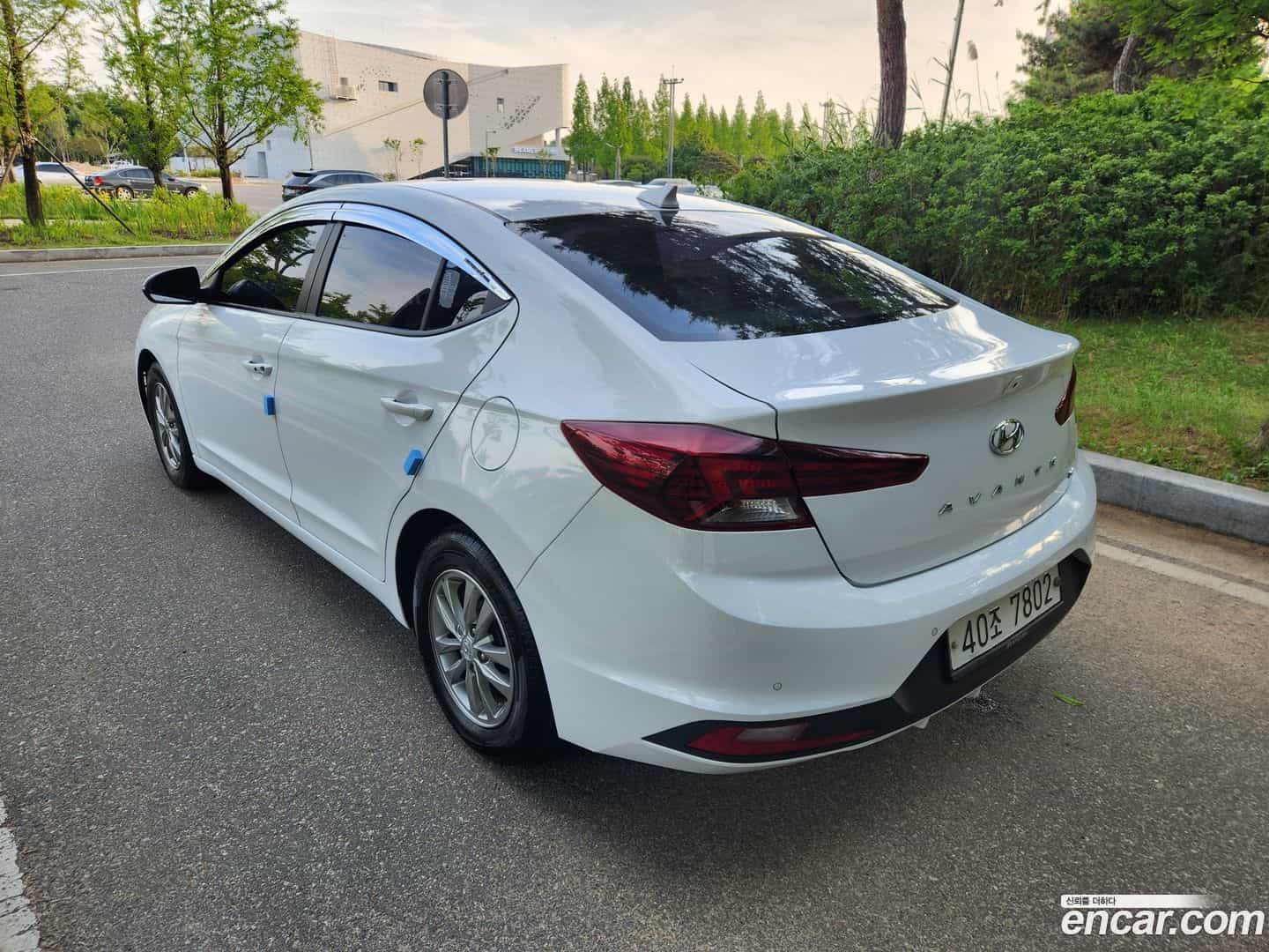 AVANTE Hyundai 2019.5-OUTER-004