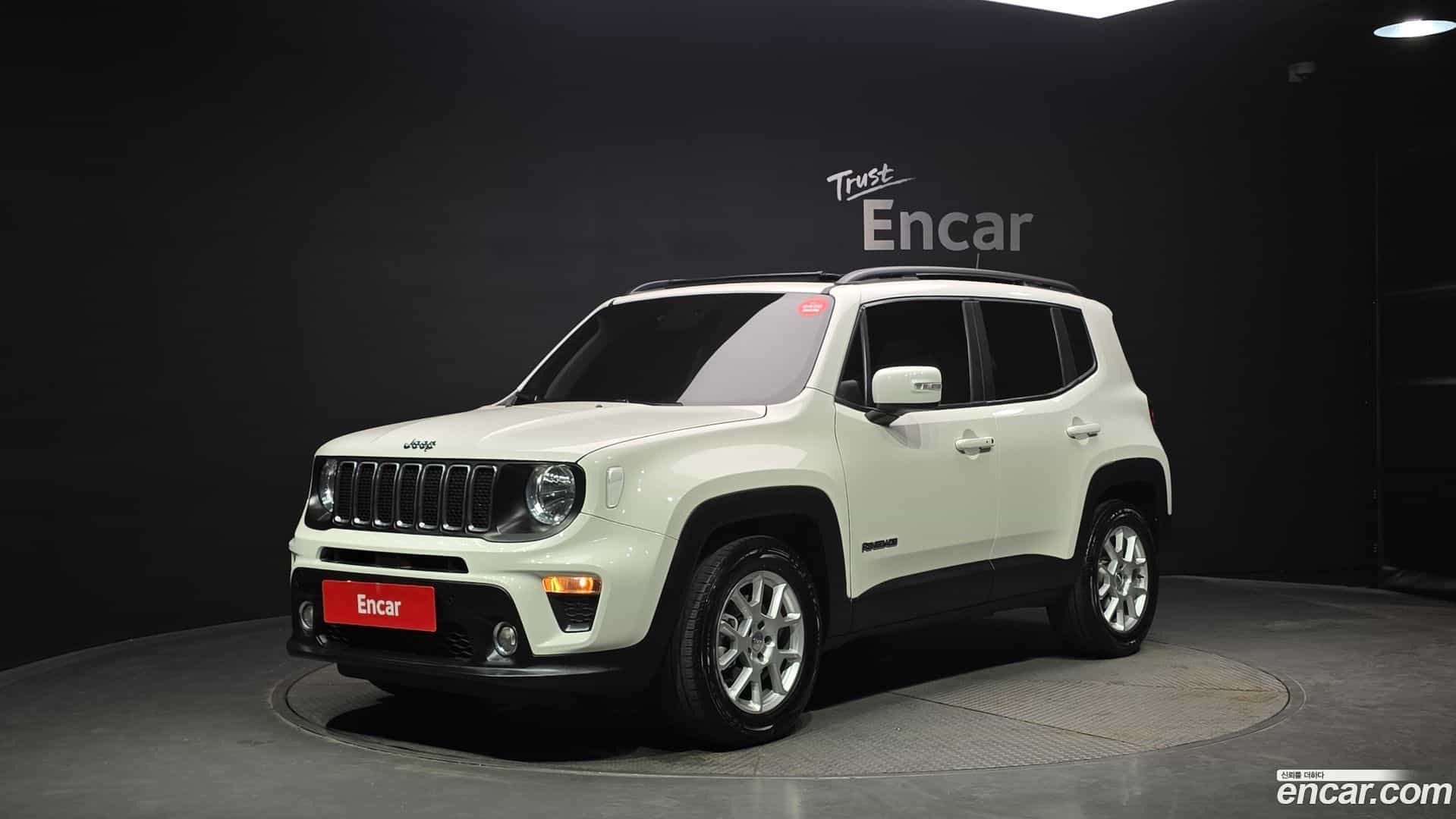 Renegade Jeep 2021.11-OUTER-001