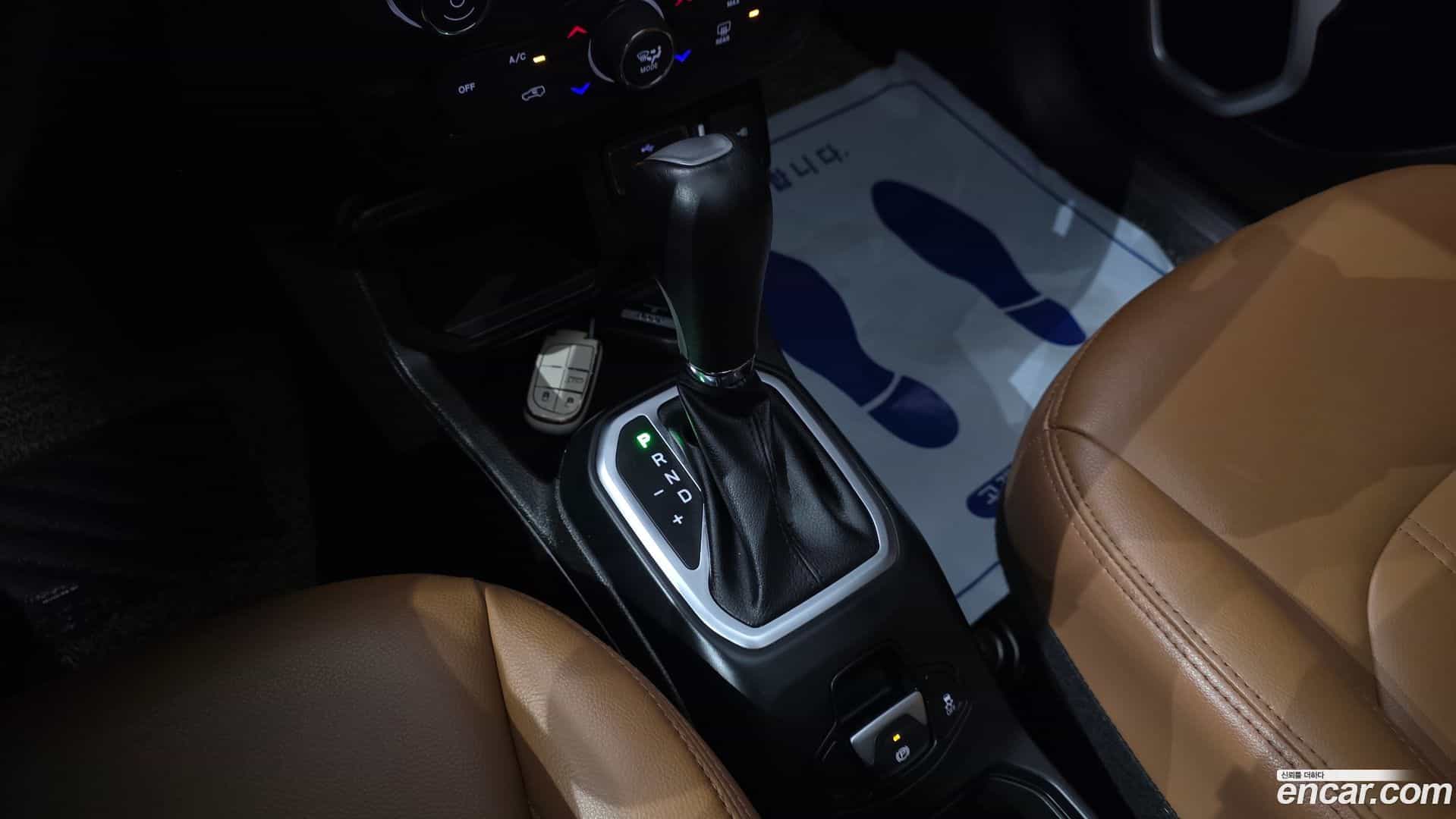 Renegade Jeep 2021.11-INNER-009