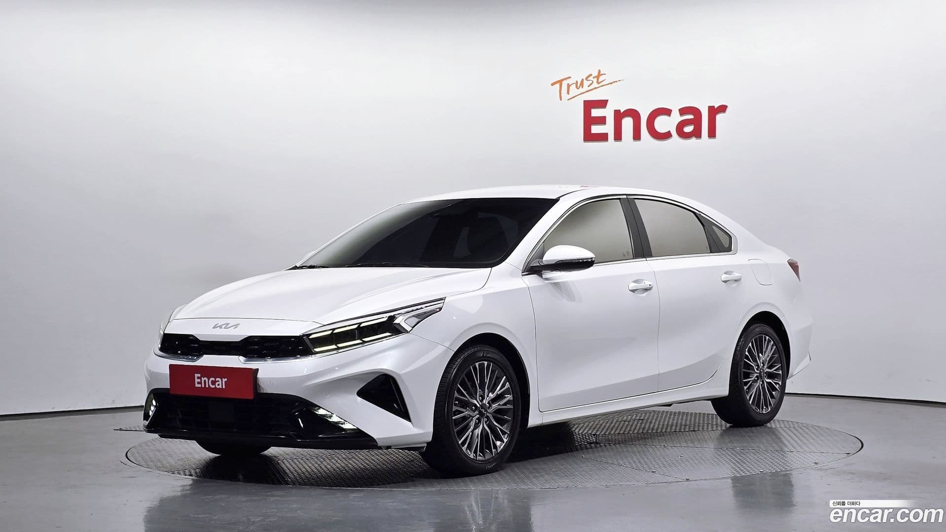 Main__Slider__Photo:K3 Kia 2021.9-0