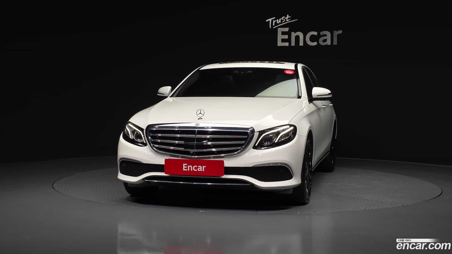 E-Class Mercedes-Benz 2020.6-OUTER-003