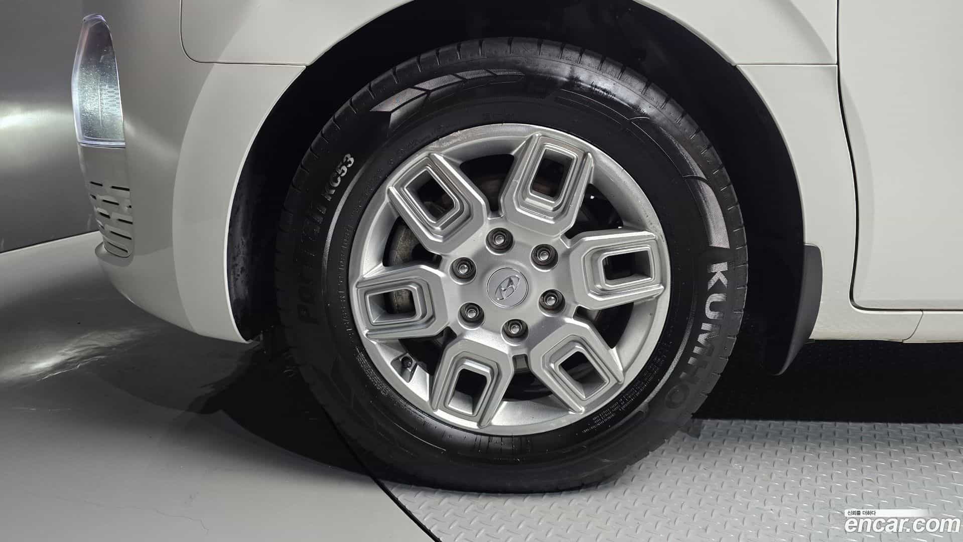 Staria Hyundai 2022.7-OUTER-005