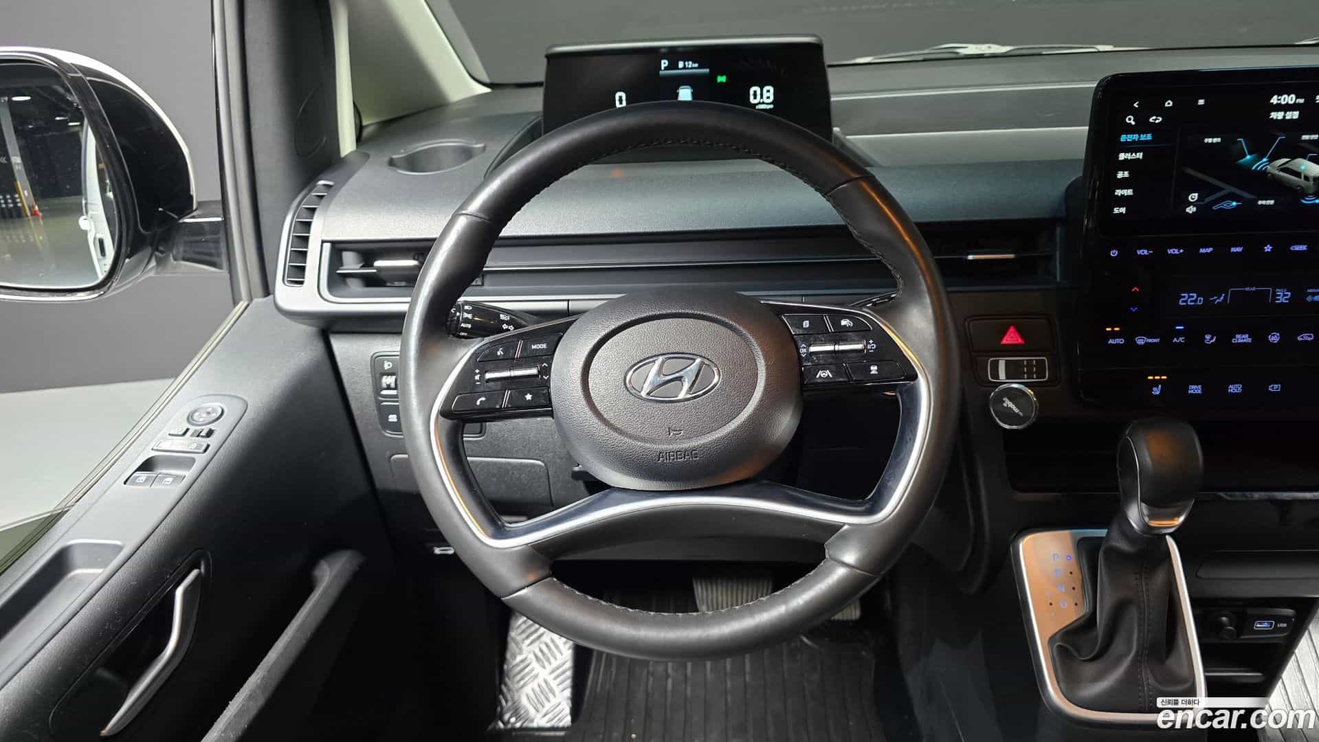 Staria Hyundai 2022.7-OPTION-018
