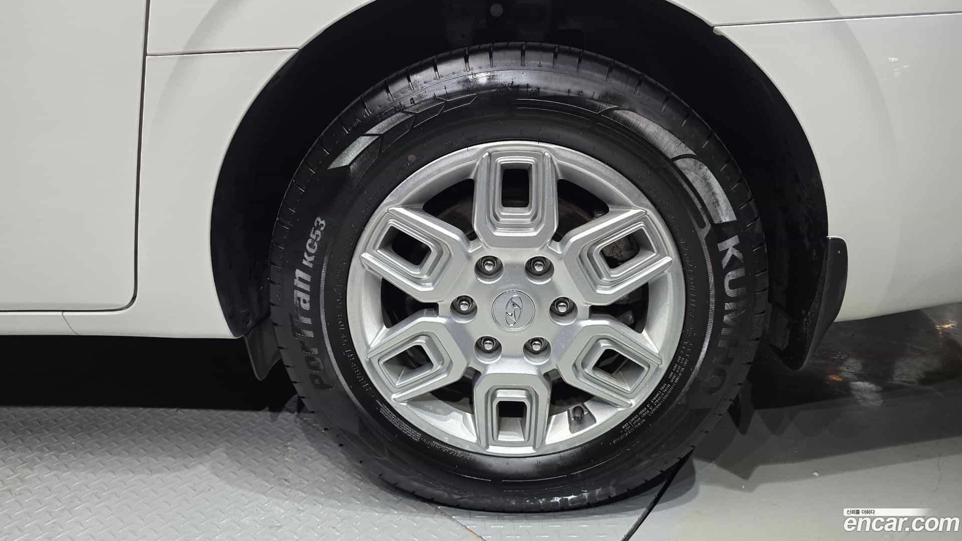 Staria Hyundai 2022.7-OUTER-031