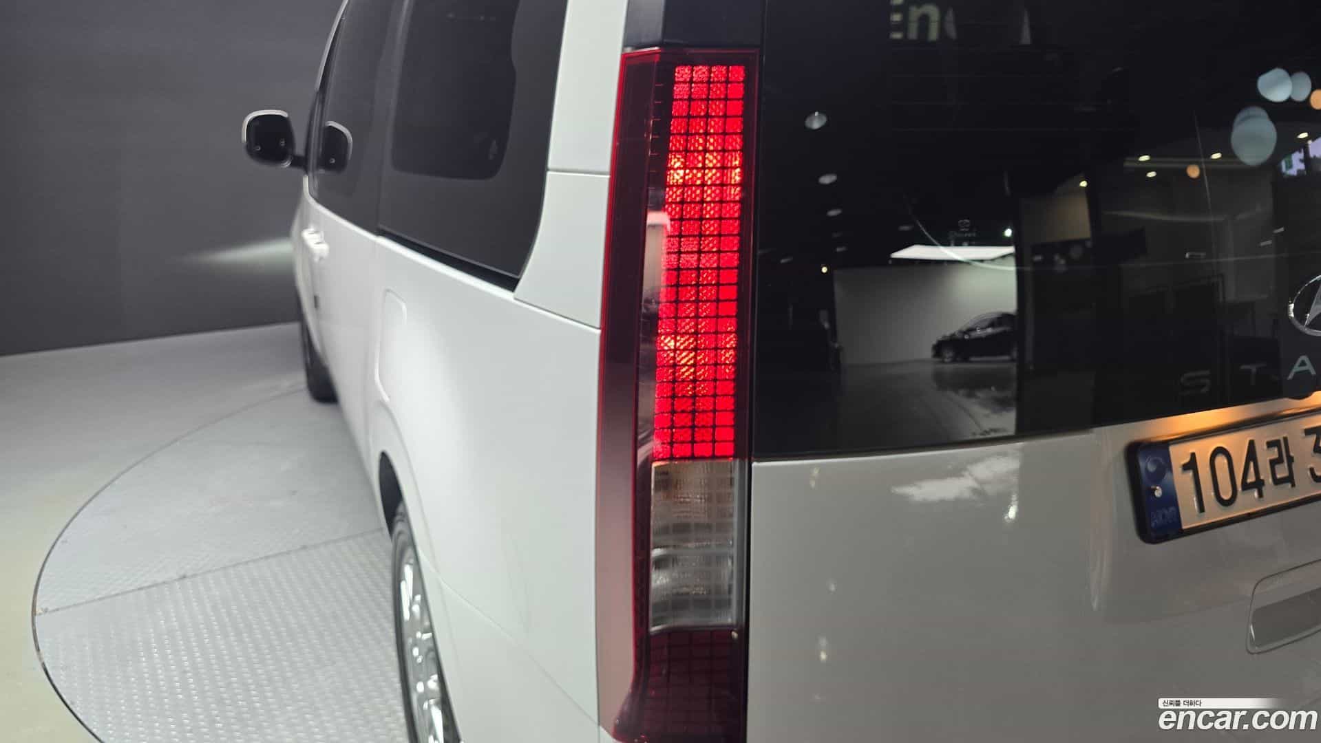 Staria Hyundai 2022.7-OUTER-033