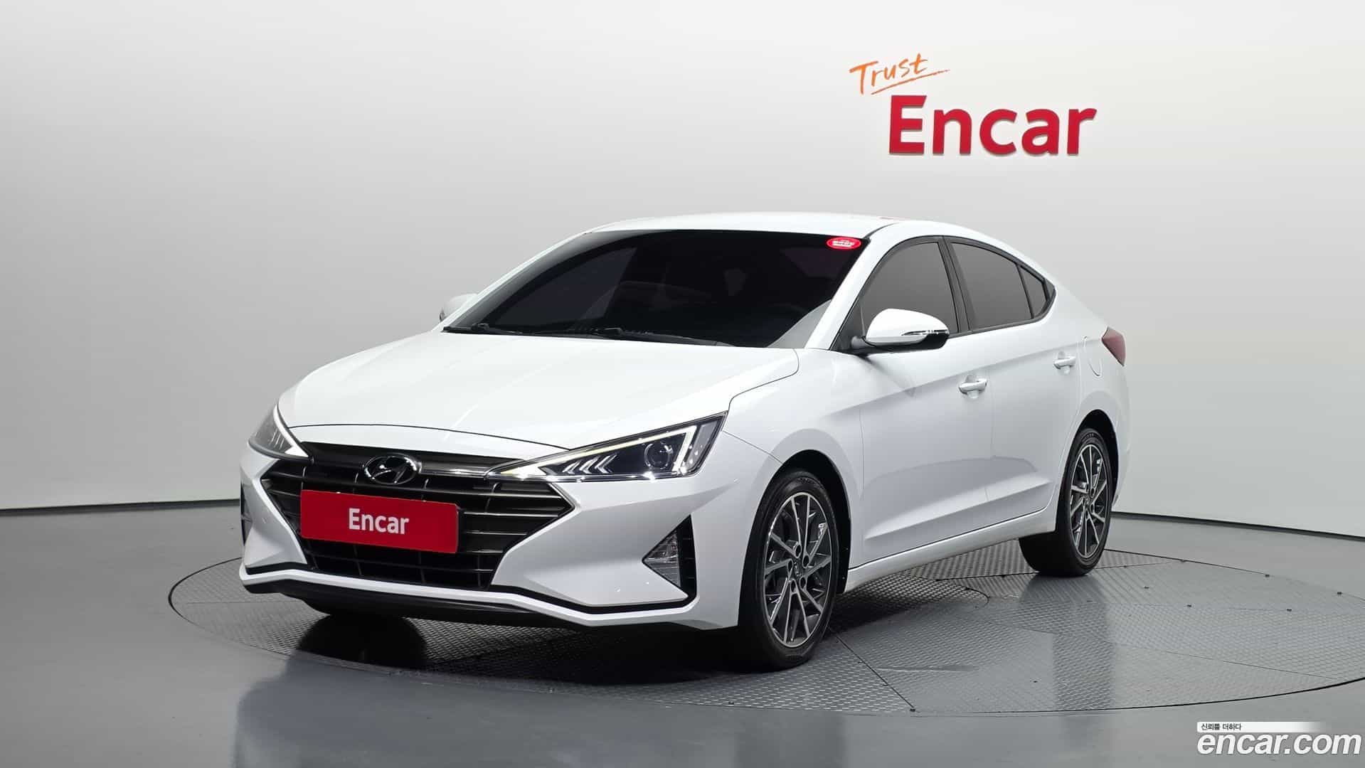AVANTE Hyundai 2019.2-OUTER-001