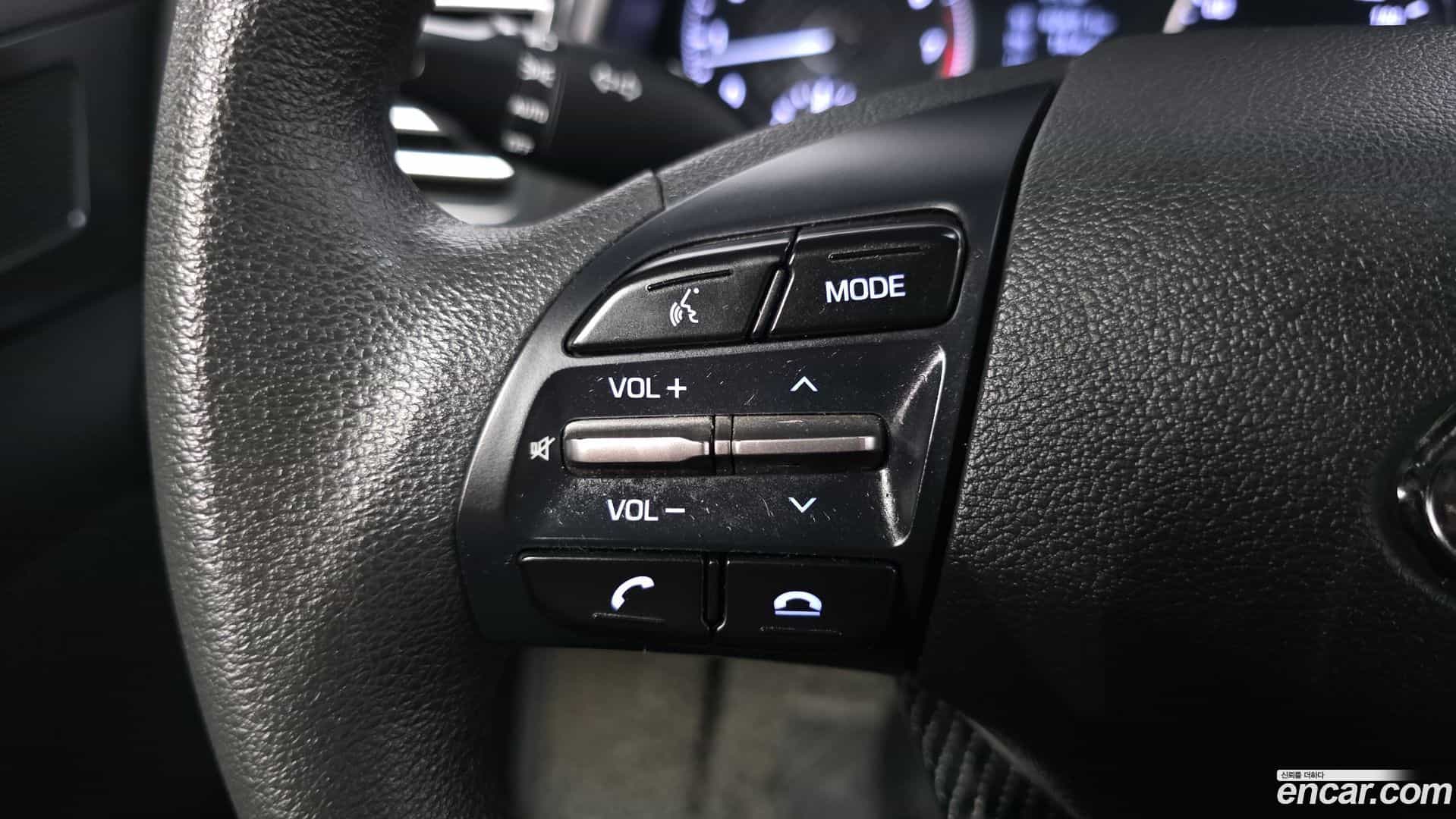 AVANTE Hyundai 2019.2-OPTION-022