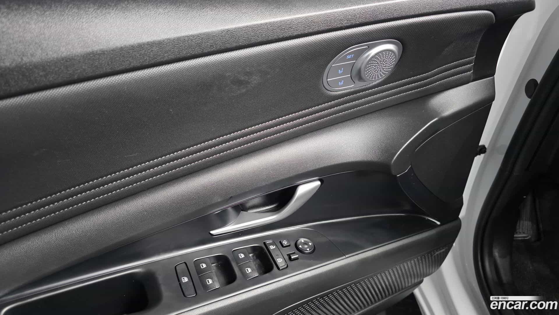 AVANTE Hyundai 2021.11-OPTION-018
