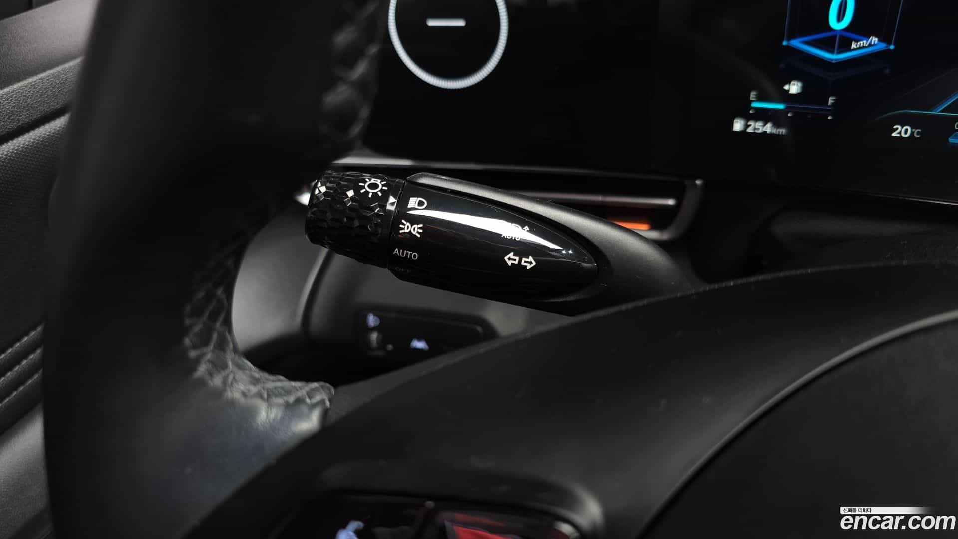 AVANTE Hyundai 2021.11-OPTION-041