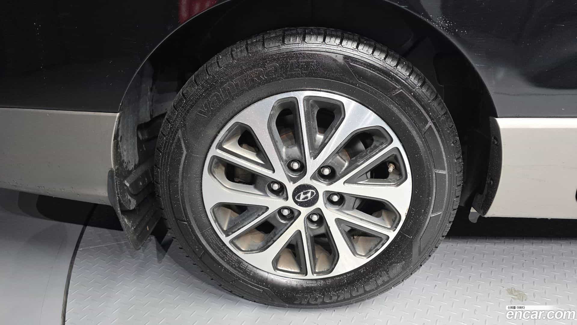 Starex Hyundai 2019.5-OUTER-005