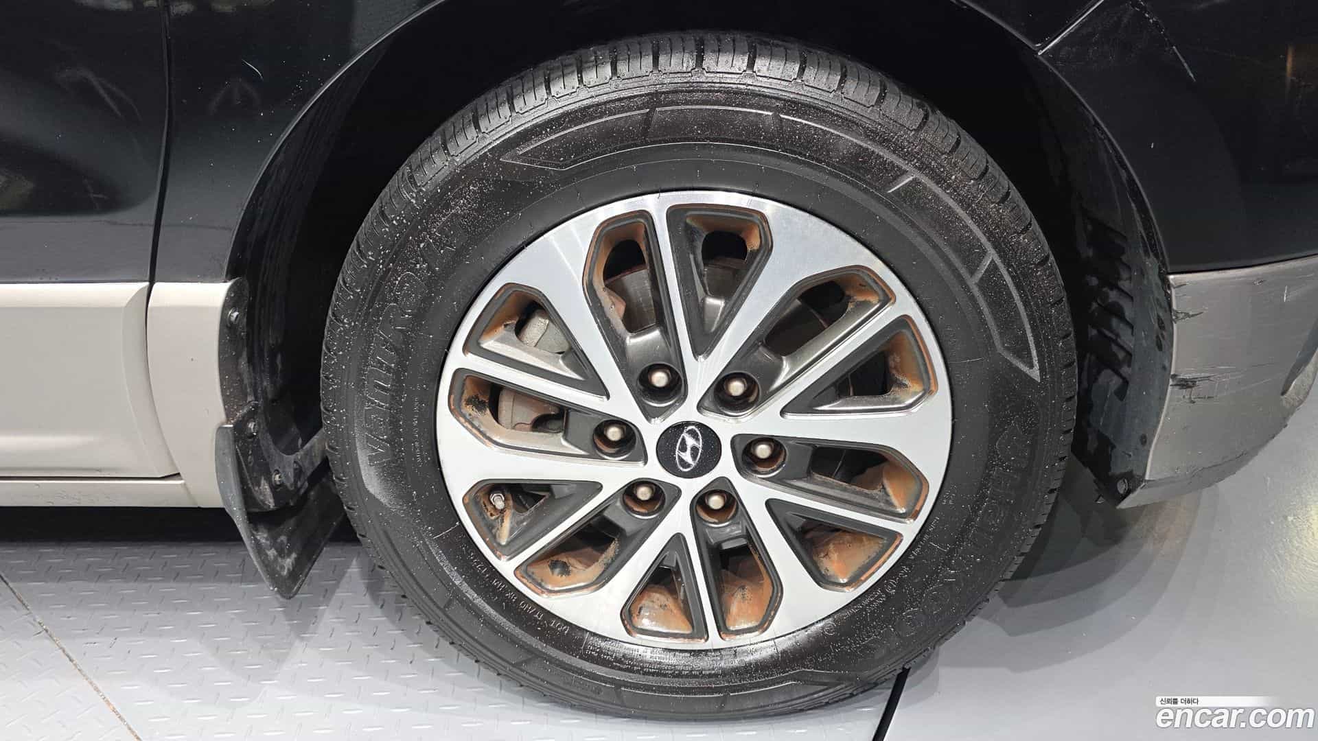 Starex Hyundai 2019.5-OUTER-031