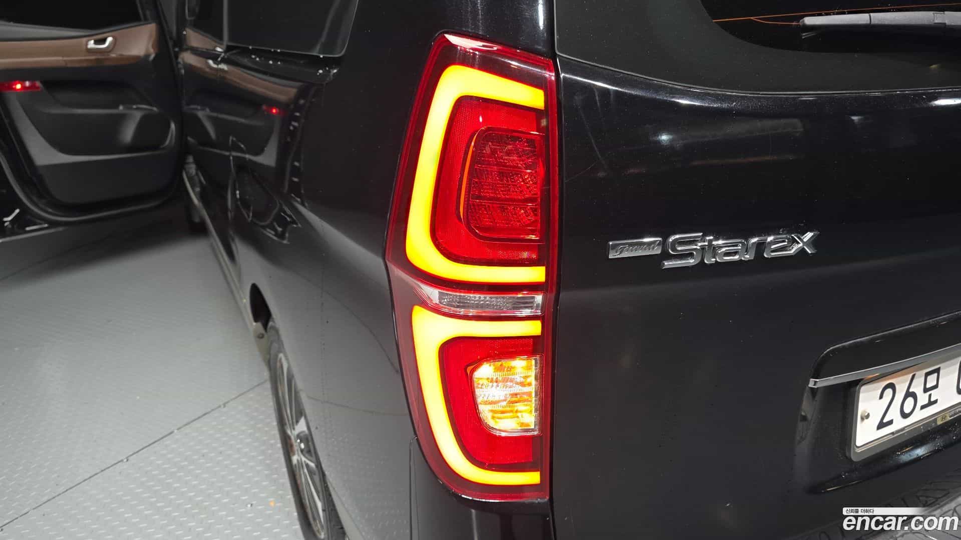 Starex Hyundai 2019.5-OUTER-033