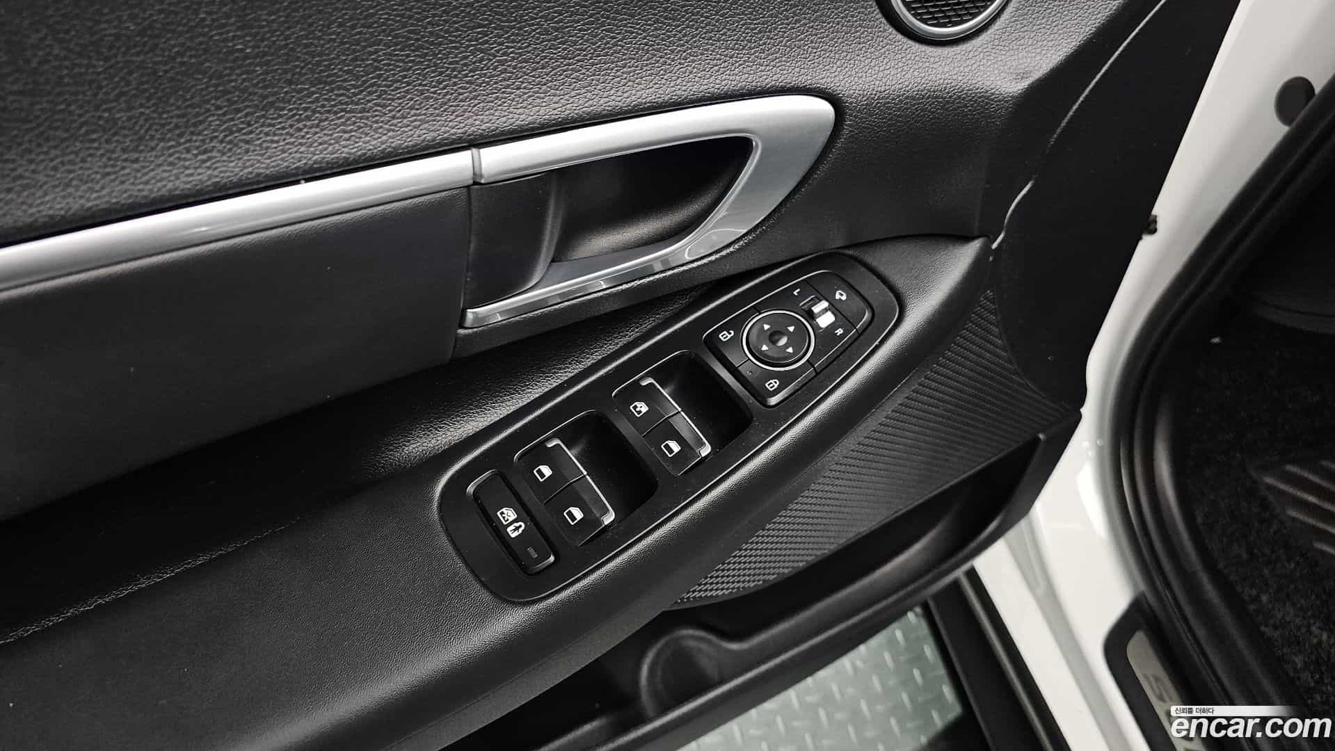Sonata Hyundai 2019.4-OPTION-021