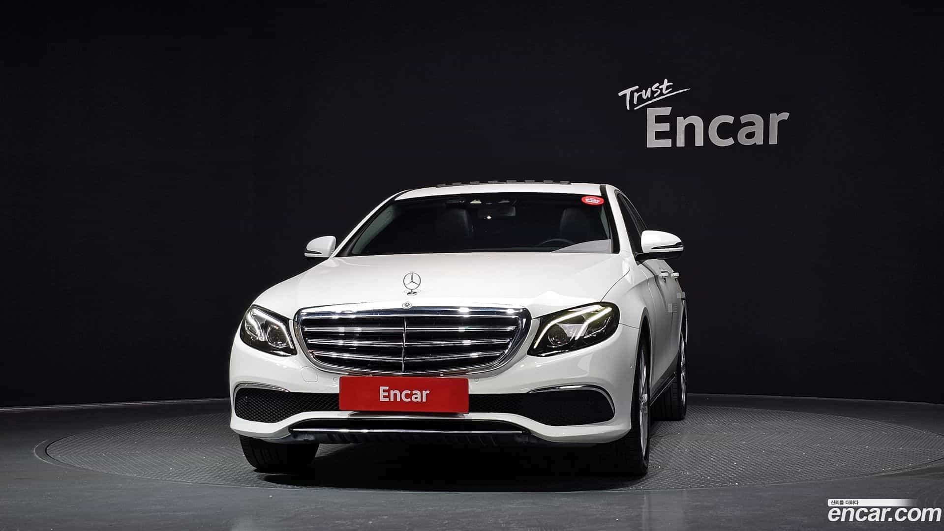 E-Class Mercedes-Benz 2017.0-OUTER-003