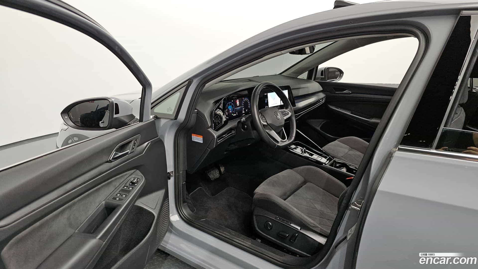 Golf Volkswagen 2024.5-INNER-010