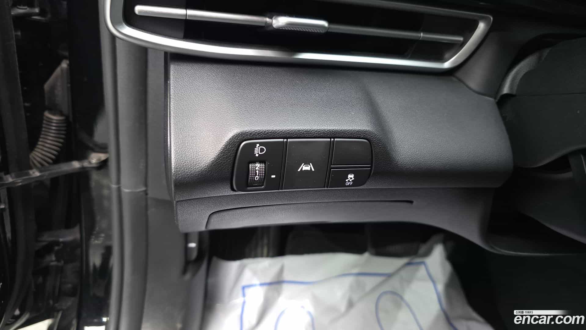 AVANTE Hyundai 2021.11-OPTION-019