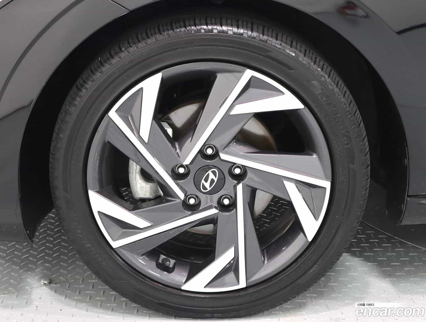 AVANTE Hyundai 2023.8-OPTION-023