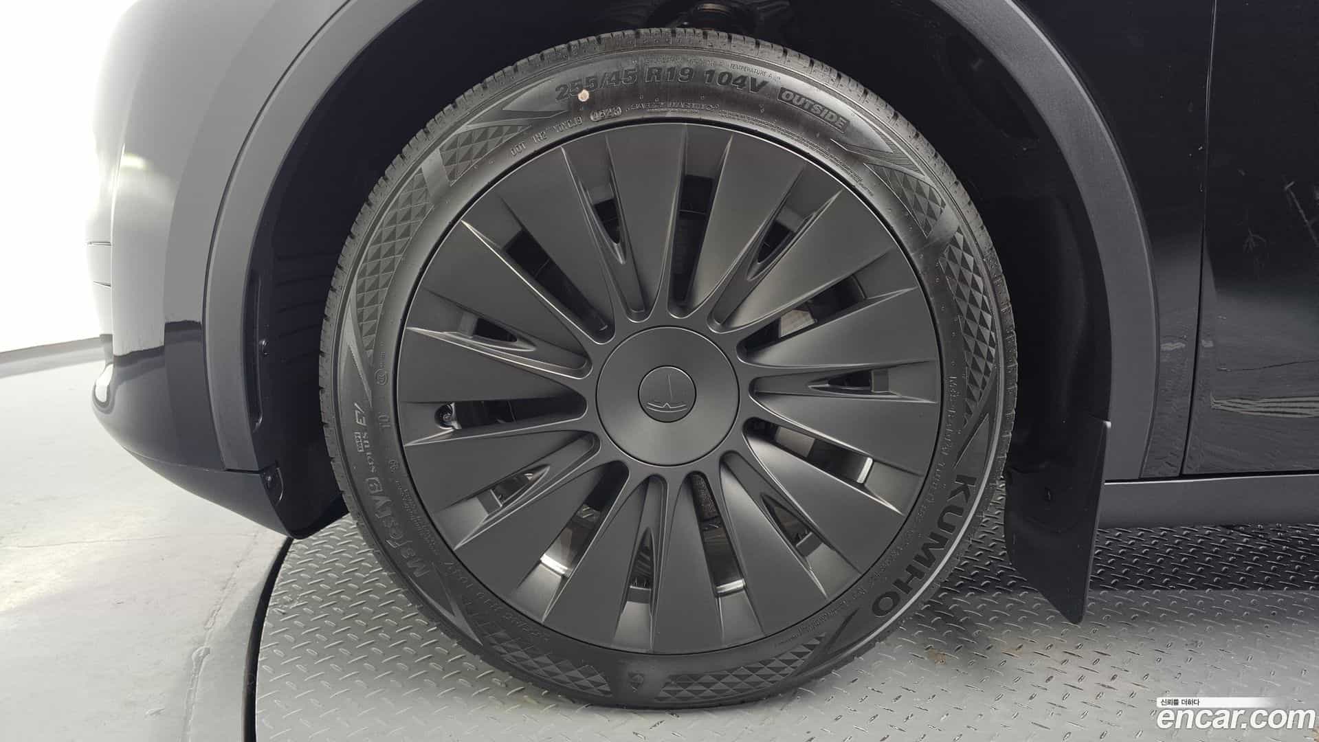 Model Y Tesla 2024.2-OUTER-005