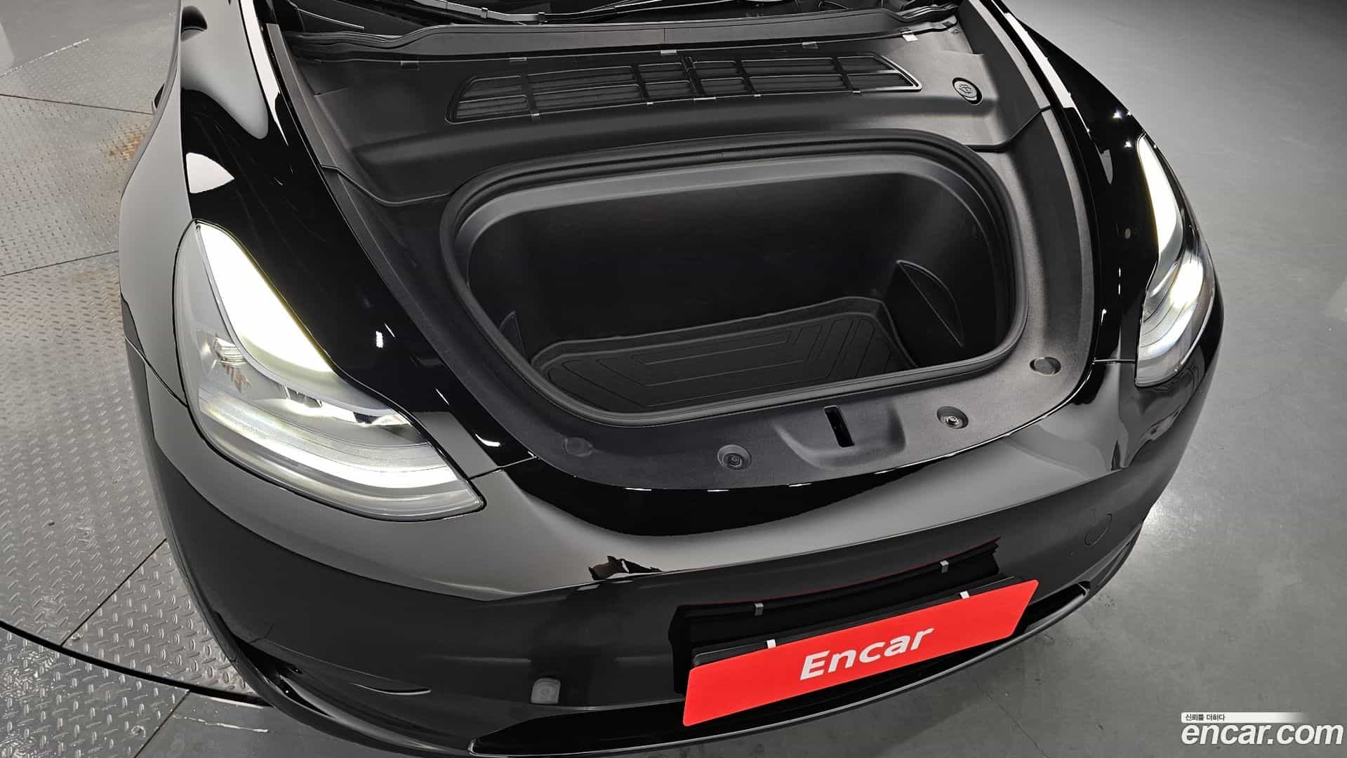 Model Y Tesla 2024.2-OUTER-006