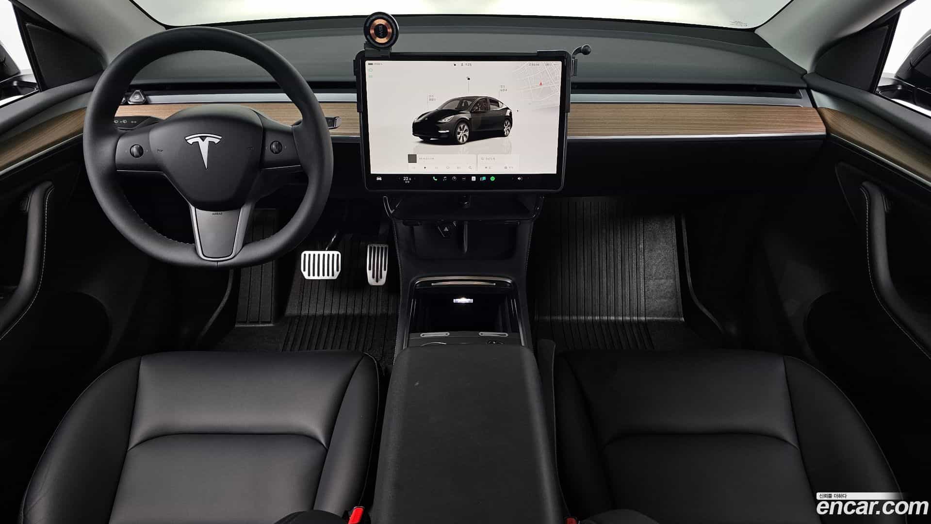 Model Y Tesla 2024.2-INNER-007