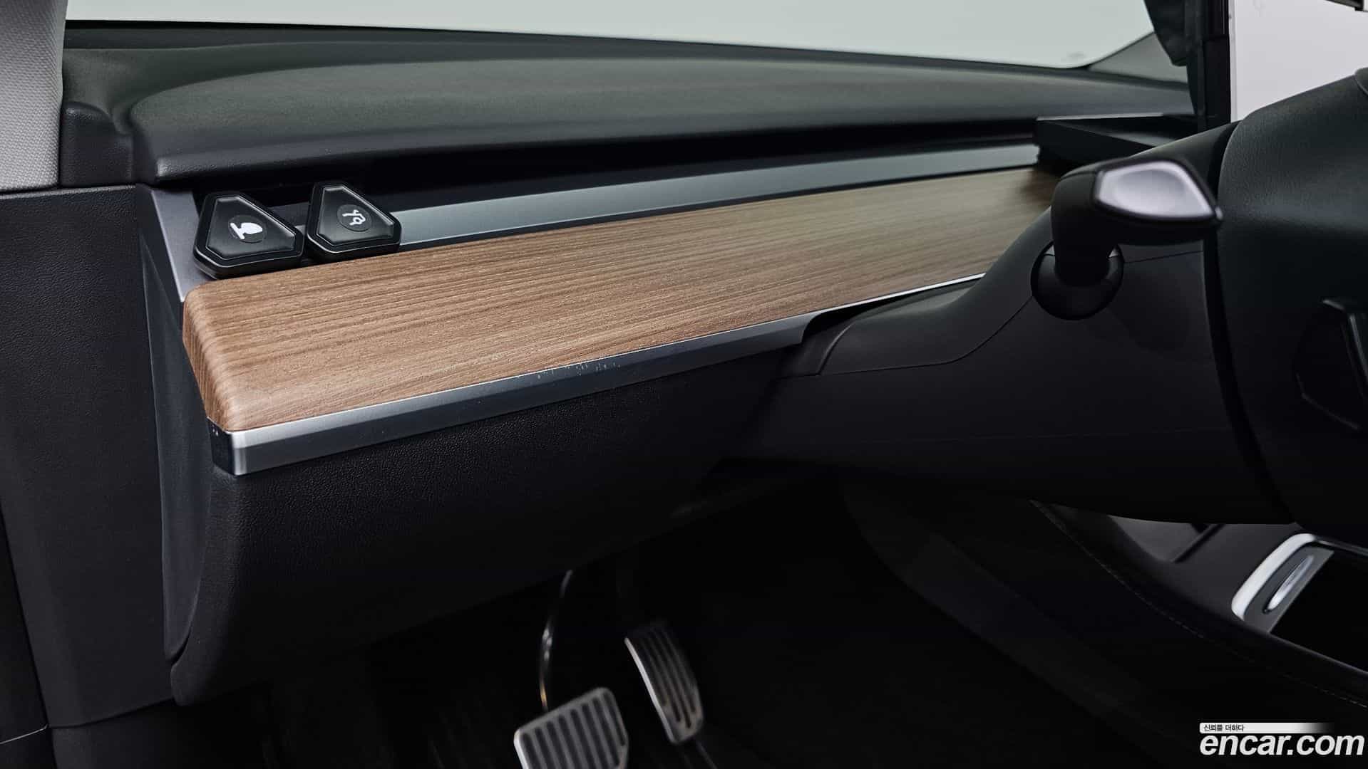 Model Y Tesla 2024.2-OPTION-024