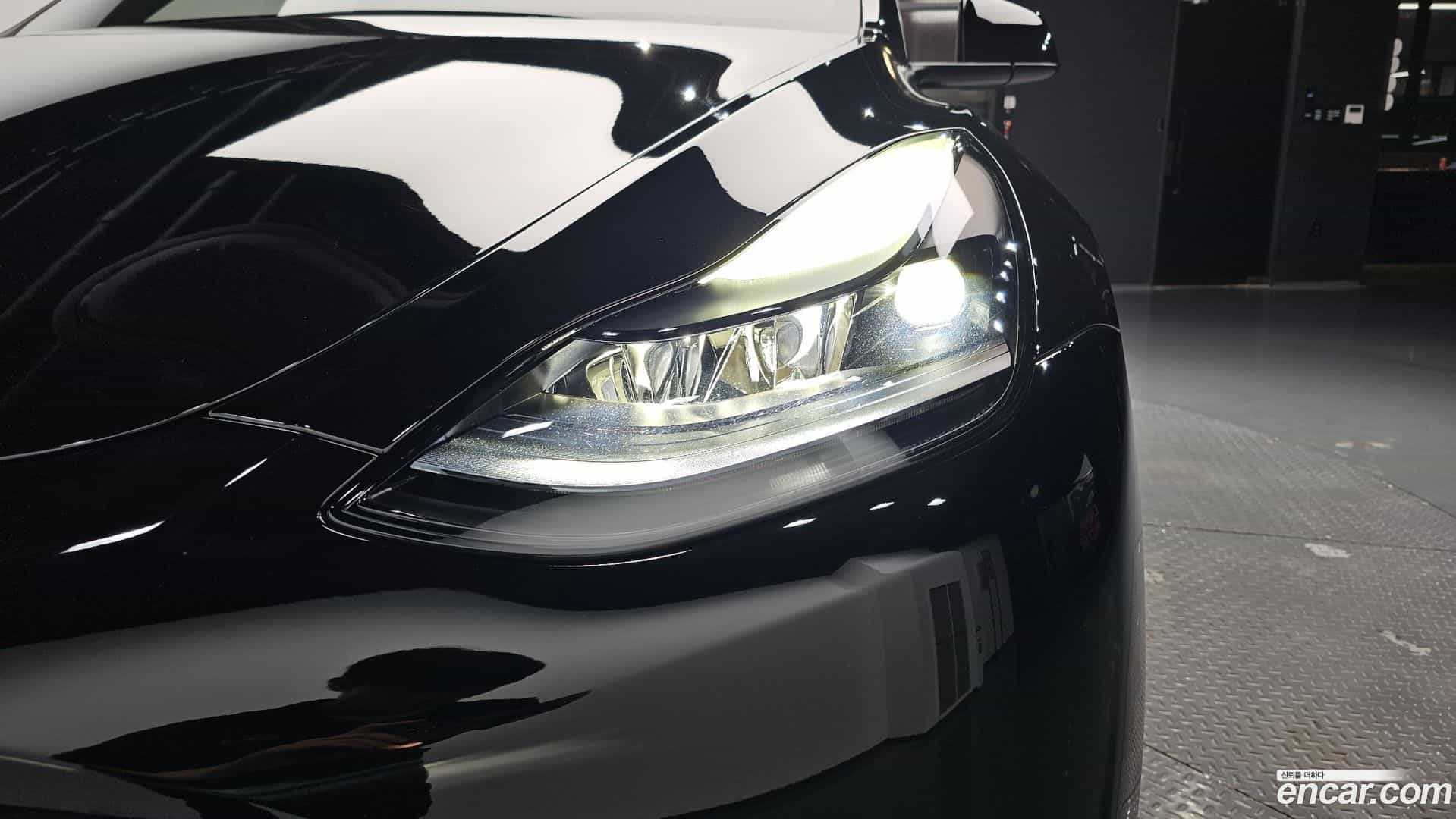 Model Y Tesla 2024.2-OUTER-032