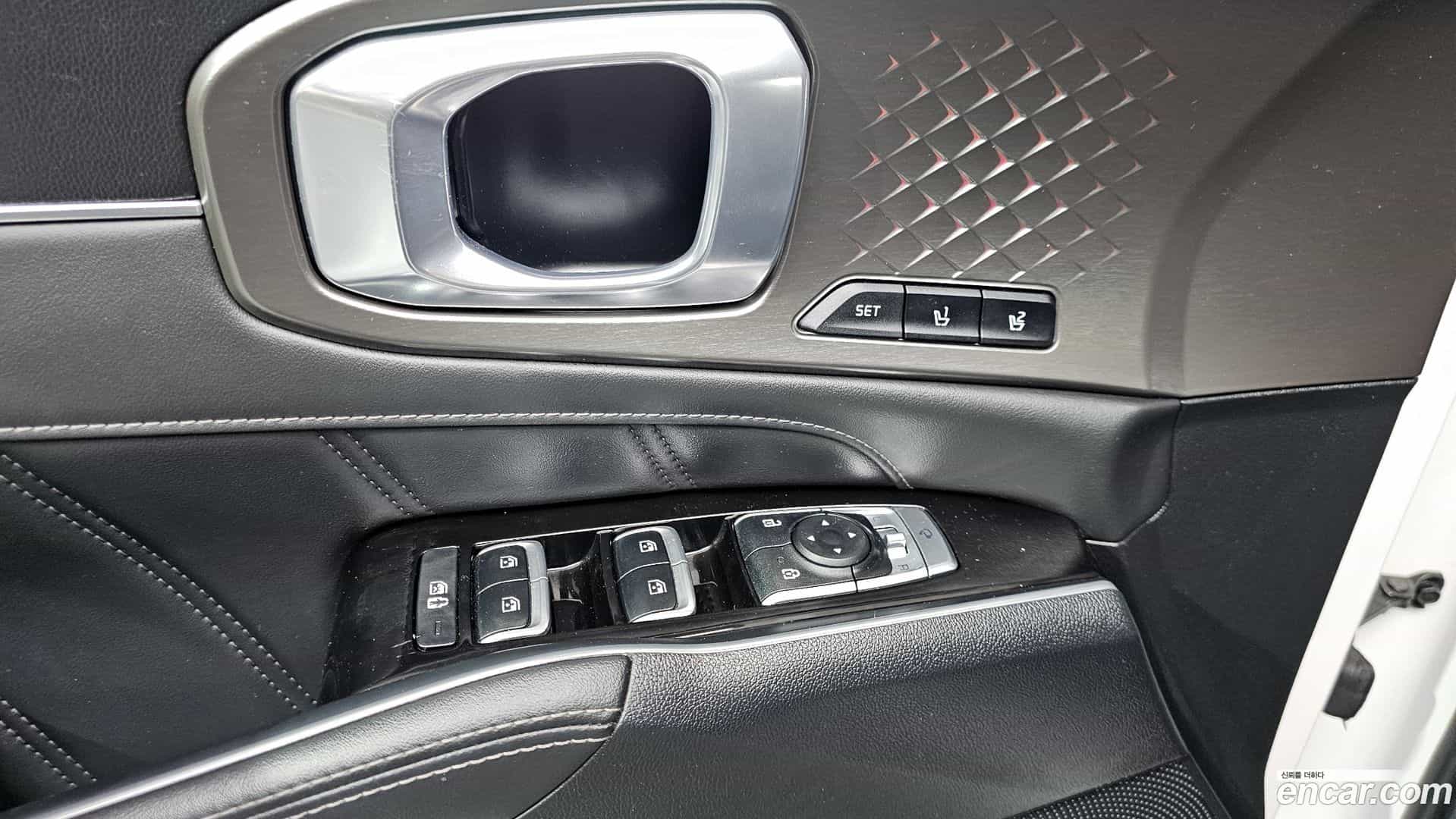 Sorento Kia 2023.0-OPTION-022